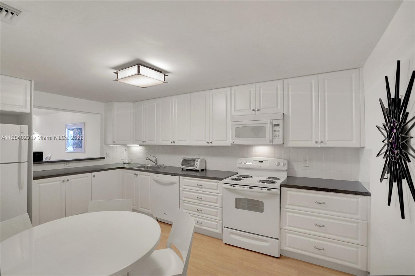 2500 Parkview Dr Unit: 1921