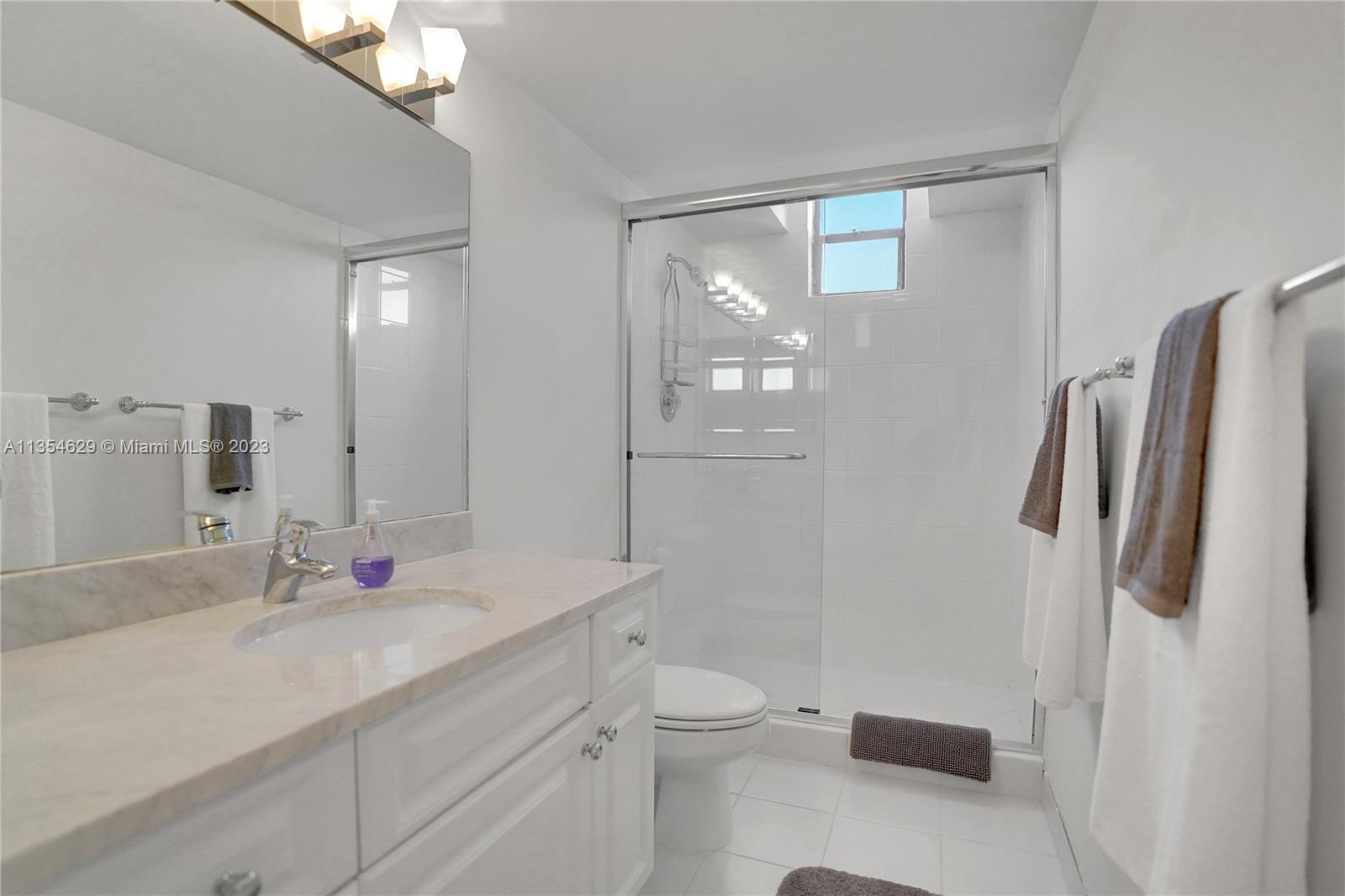 2500 Parkview Dr Unit: 1921