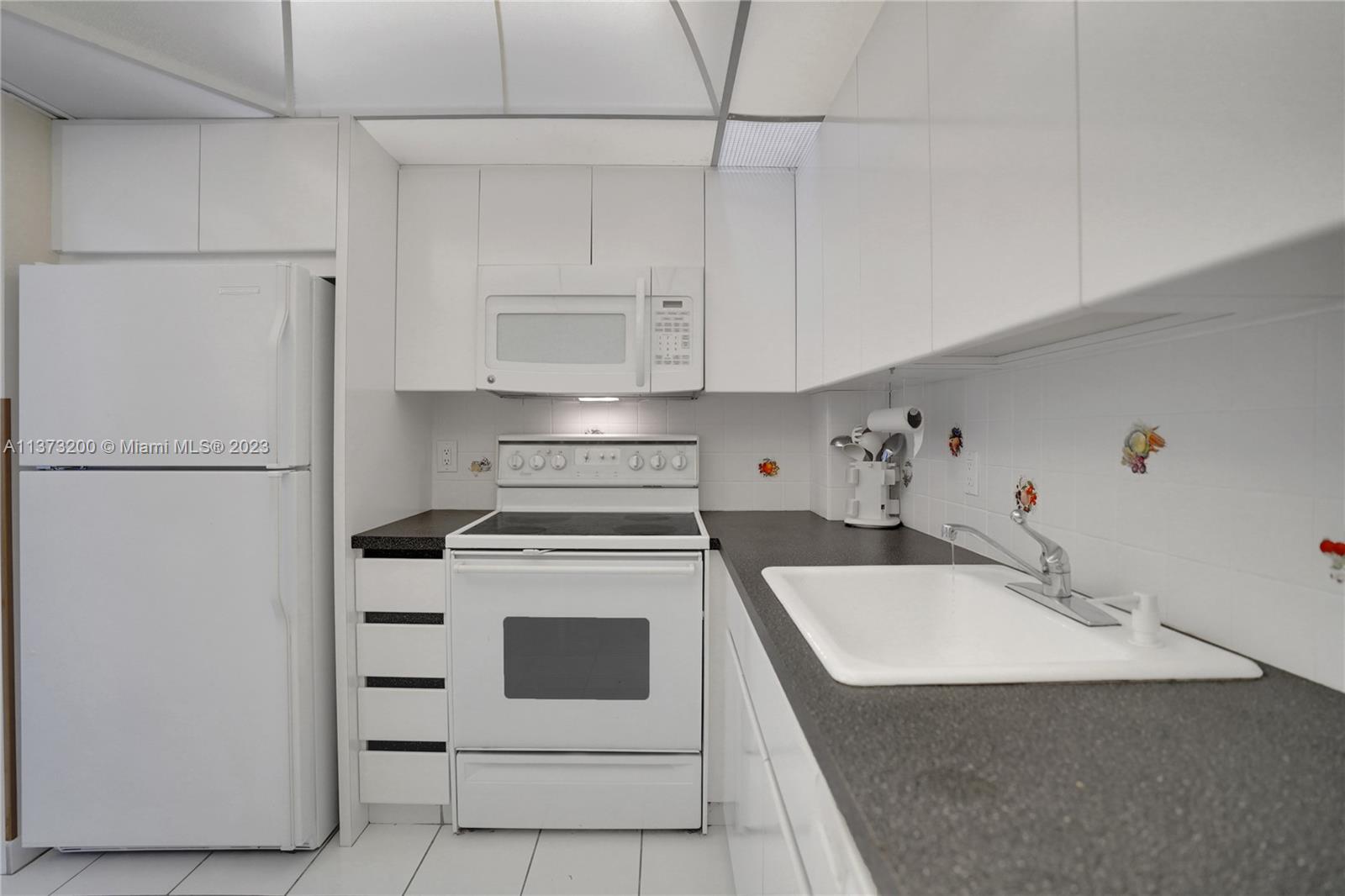 1950 S Ocean Dr Unit: 17H