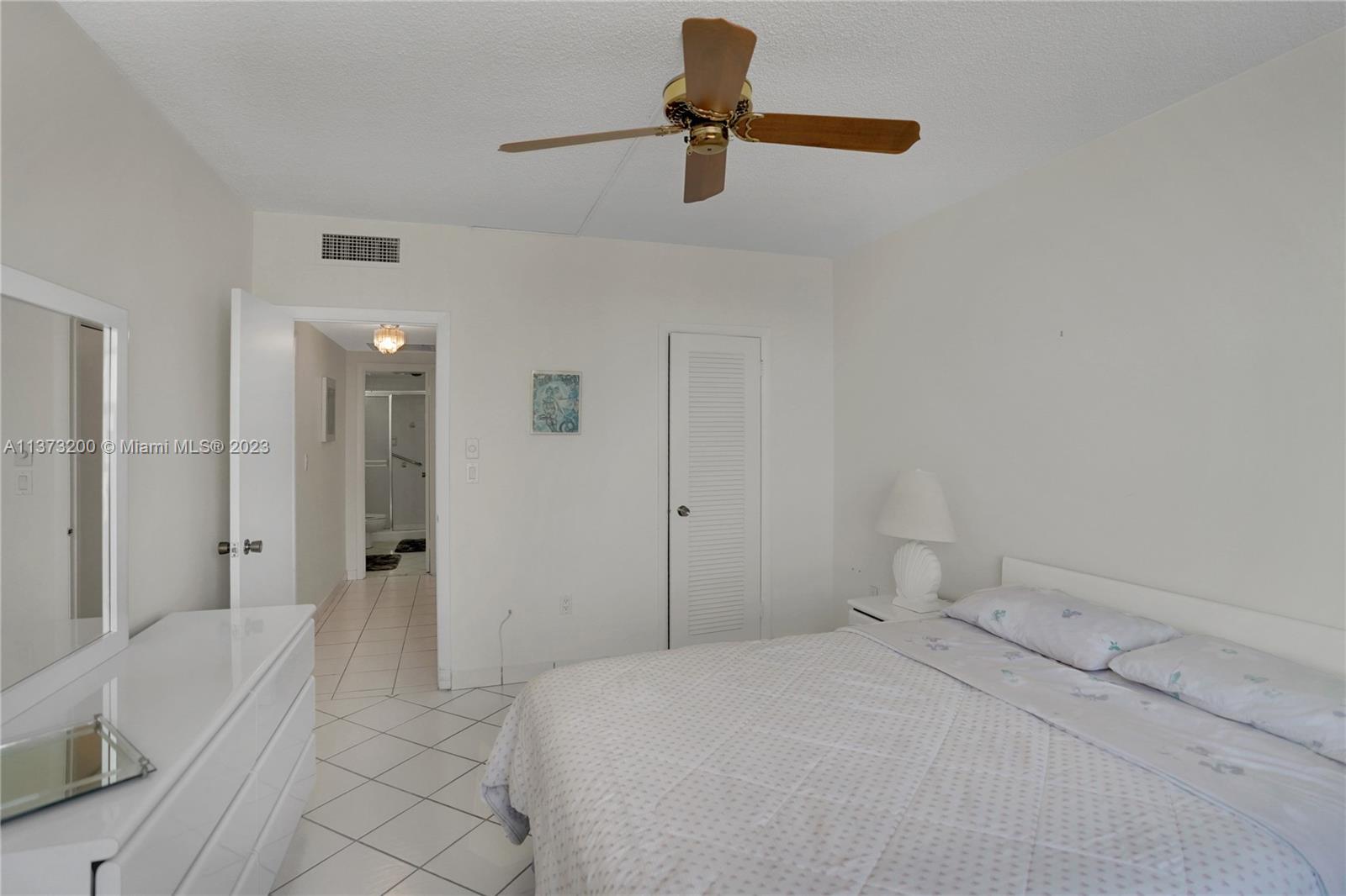1950 S Ocean Dr Unit: 17H