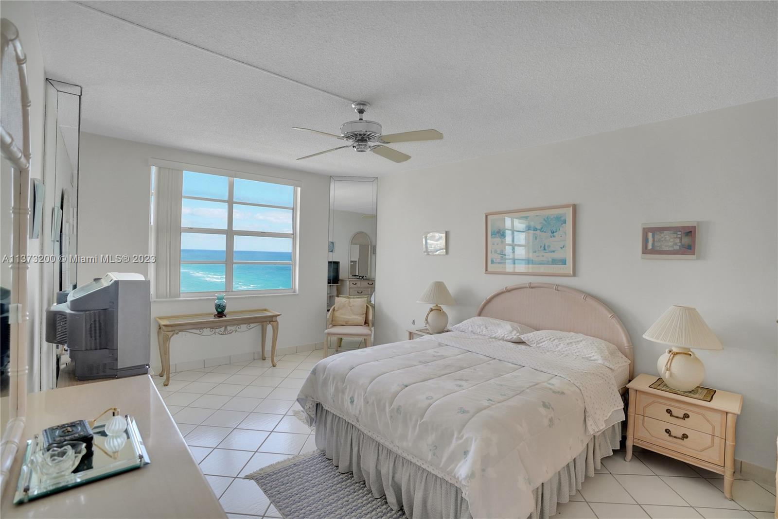 1950 S Ocean Dr Unit: 17H