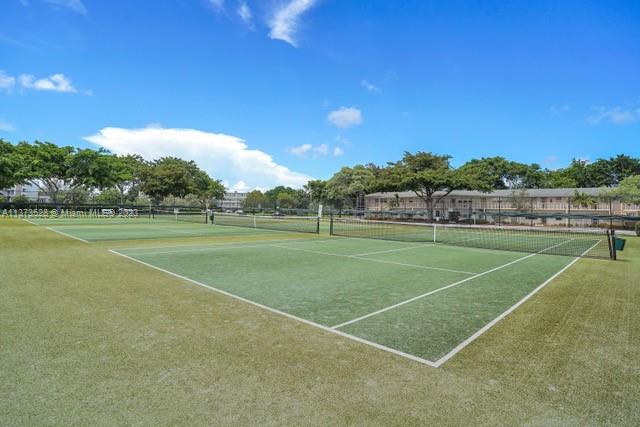 2018 N Farnham  N Unit: 2018