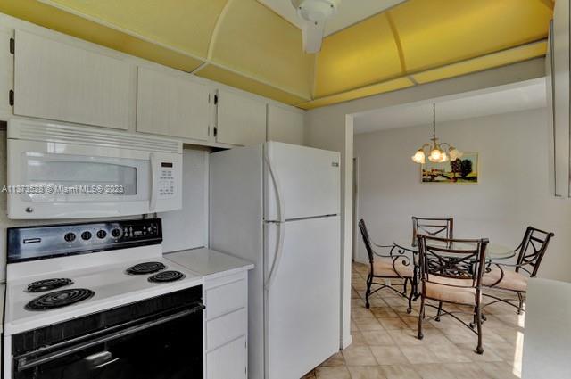 2018 N Farnham  N Unit: 2018