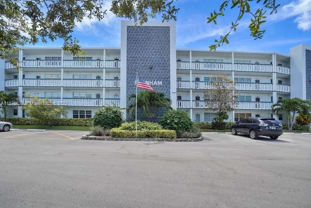 2018 N Farnham  N Unit: 2018