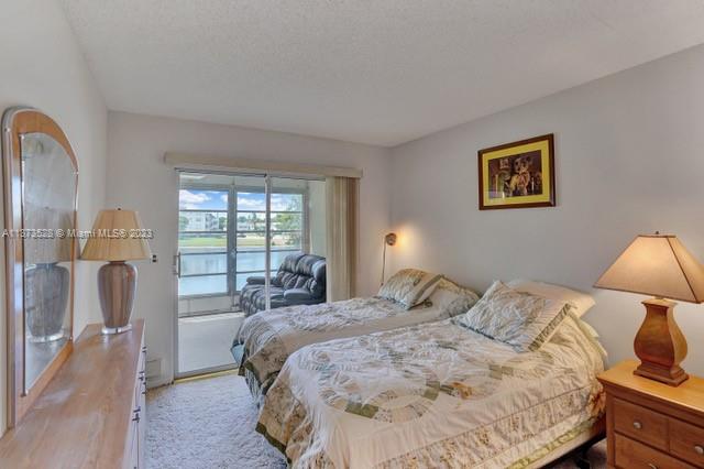 2018 N Farnham  N Unit: 2018