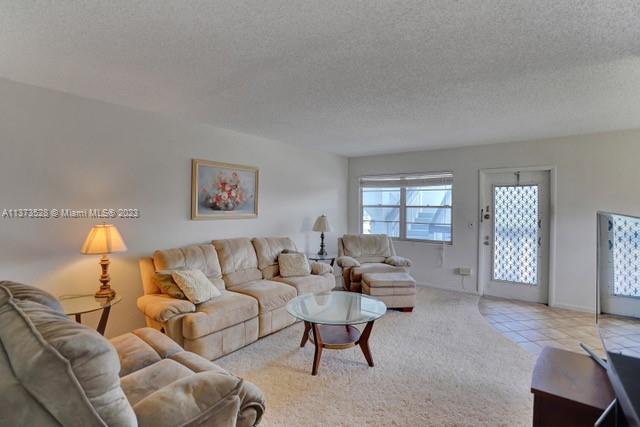 2018 N Farnham  N Unit: 2018