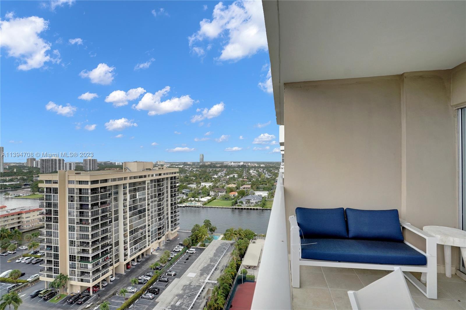 1985 S Ocean Dr Unit: 17J