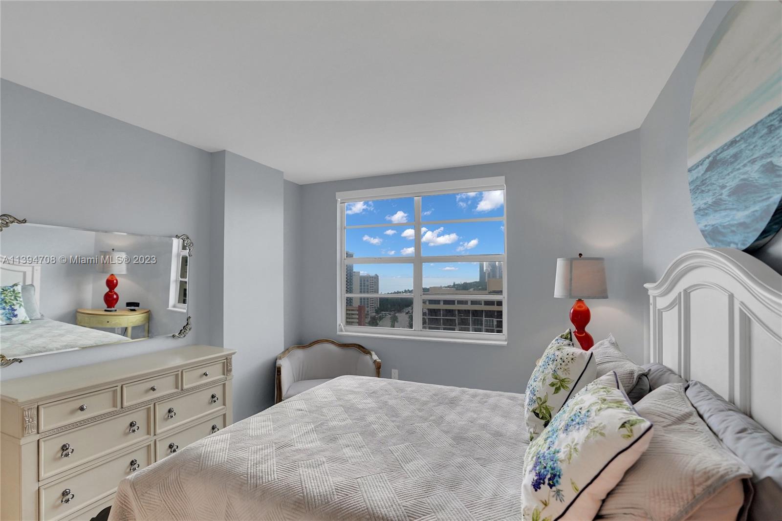 1985 S Ocean Dr Unit: 17J