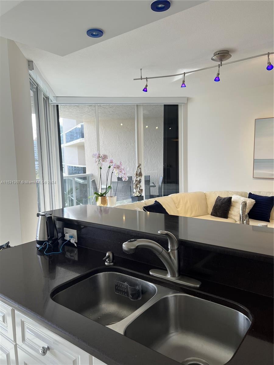 3100 N Ocean Blvd Unit: 606