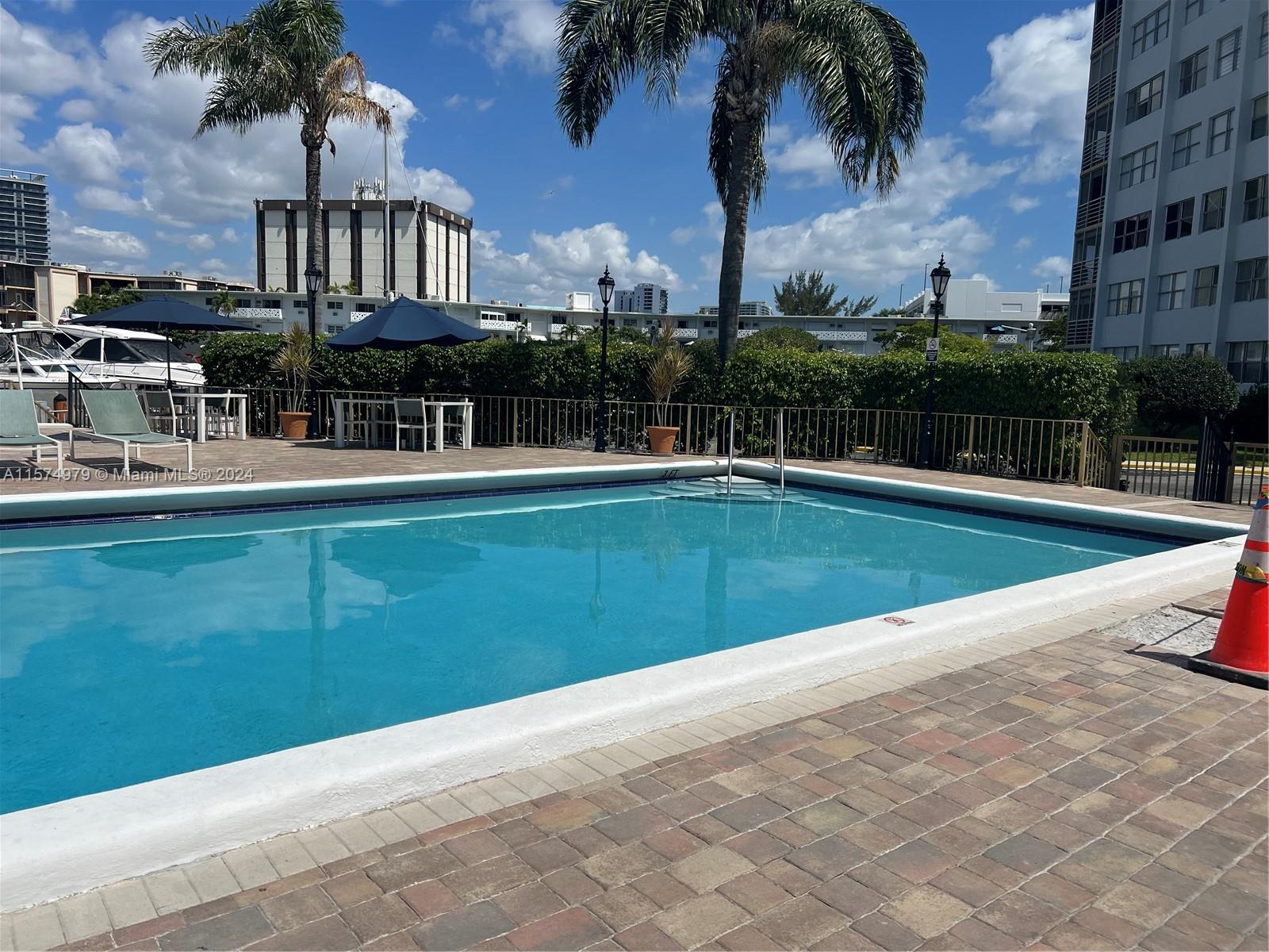 100 Golden Isles Dr # 1401