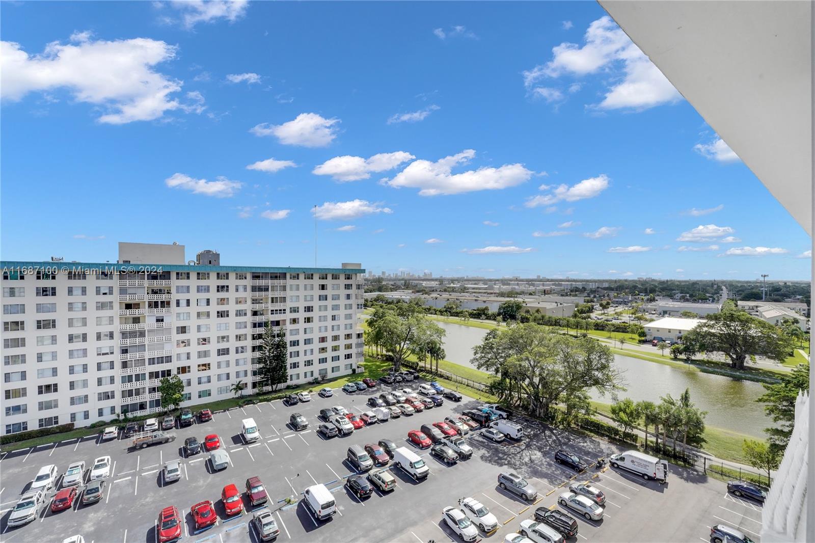 4350 Hillcrest Dr # 1018