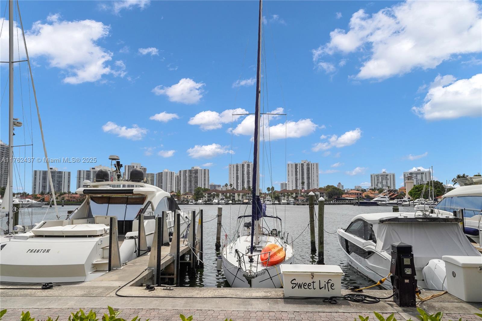 3610 Yacht Club Dr # 1014