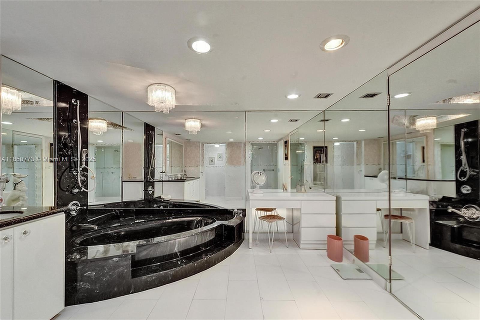1920 S Ocean Dr # 16B