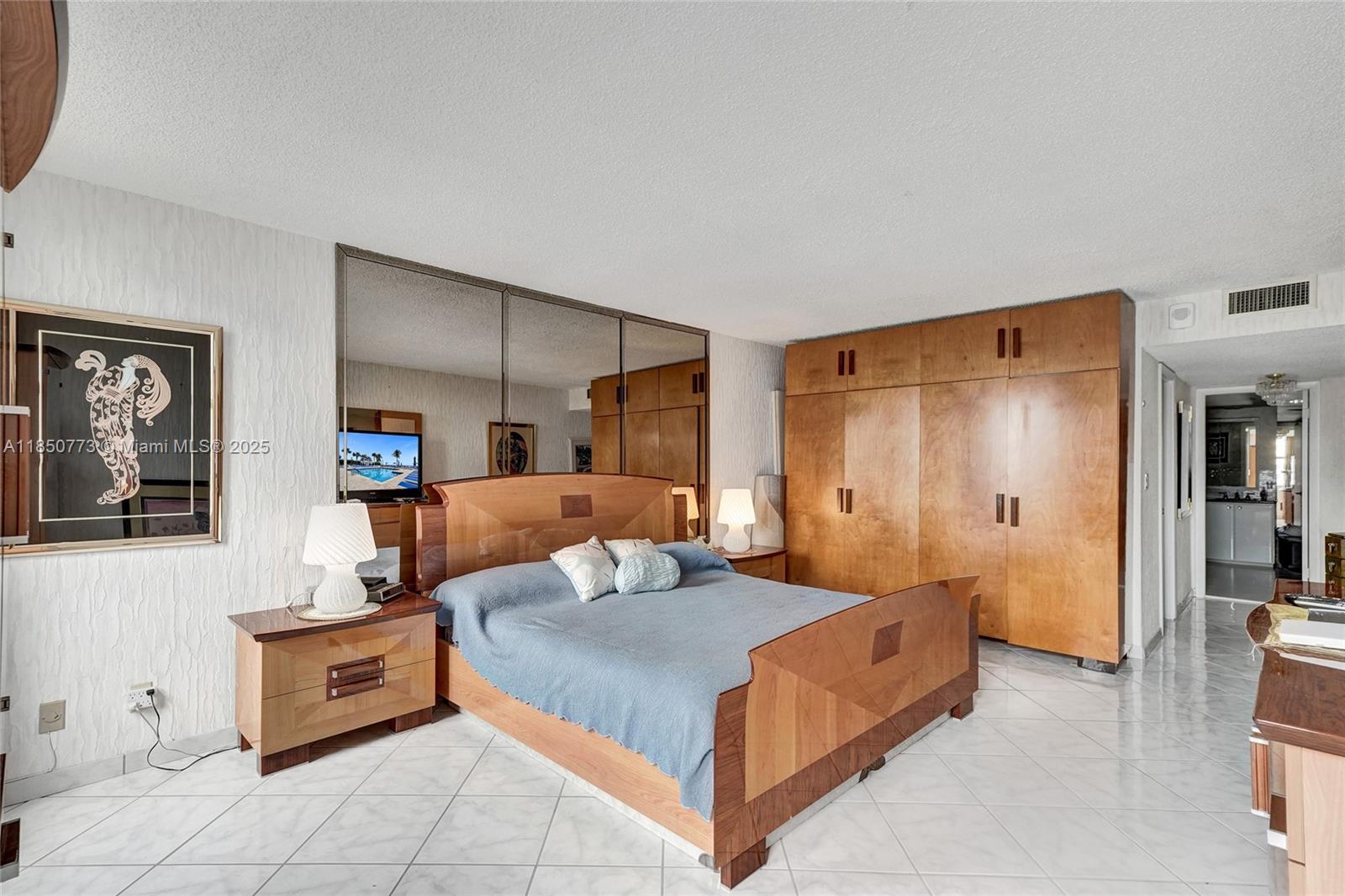 1920 S Ocean Dr # 16B