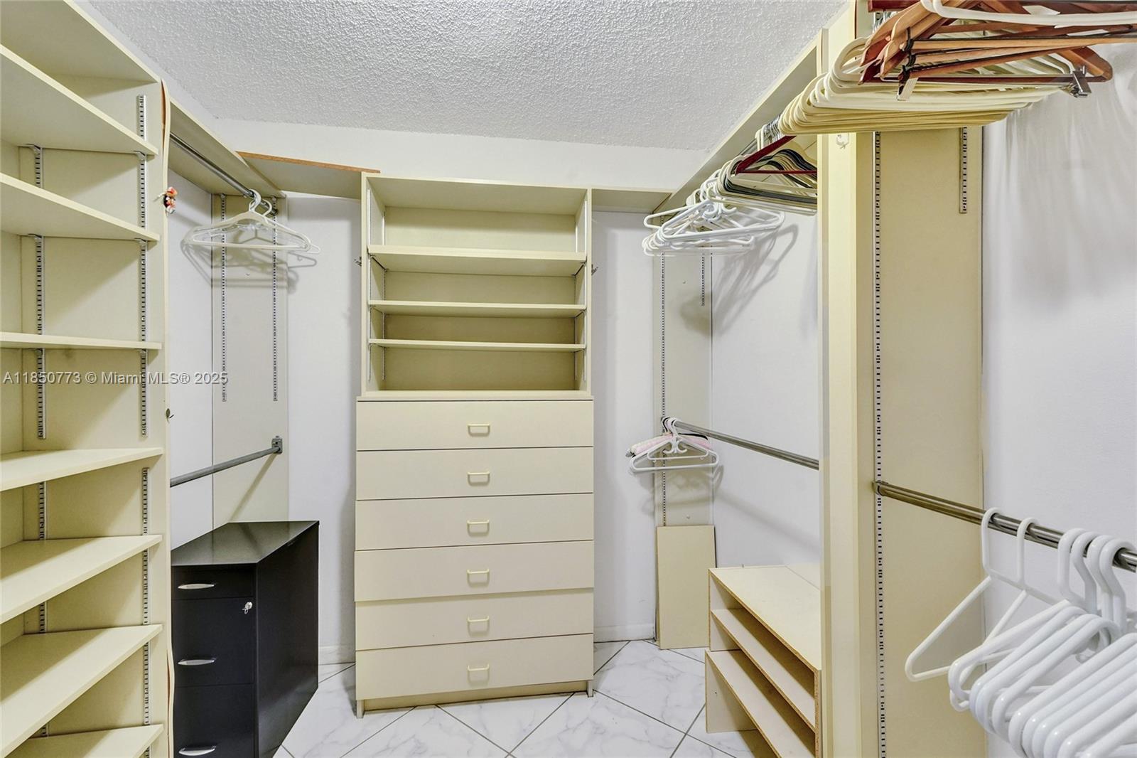 1920 S Ocean Dr # 16B