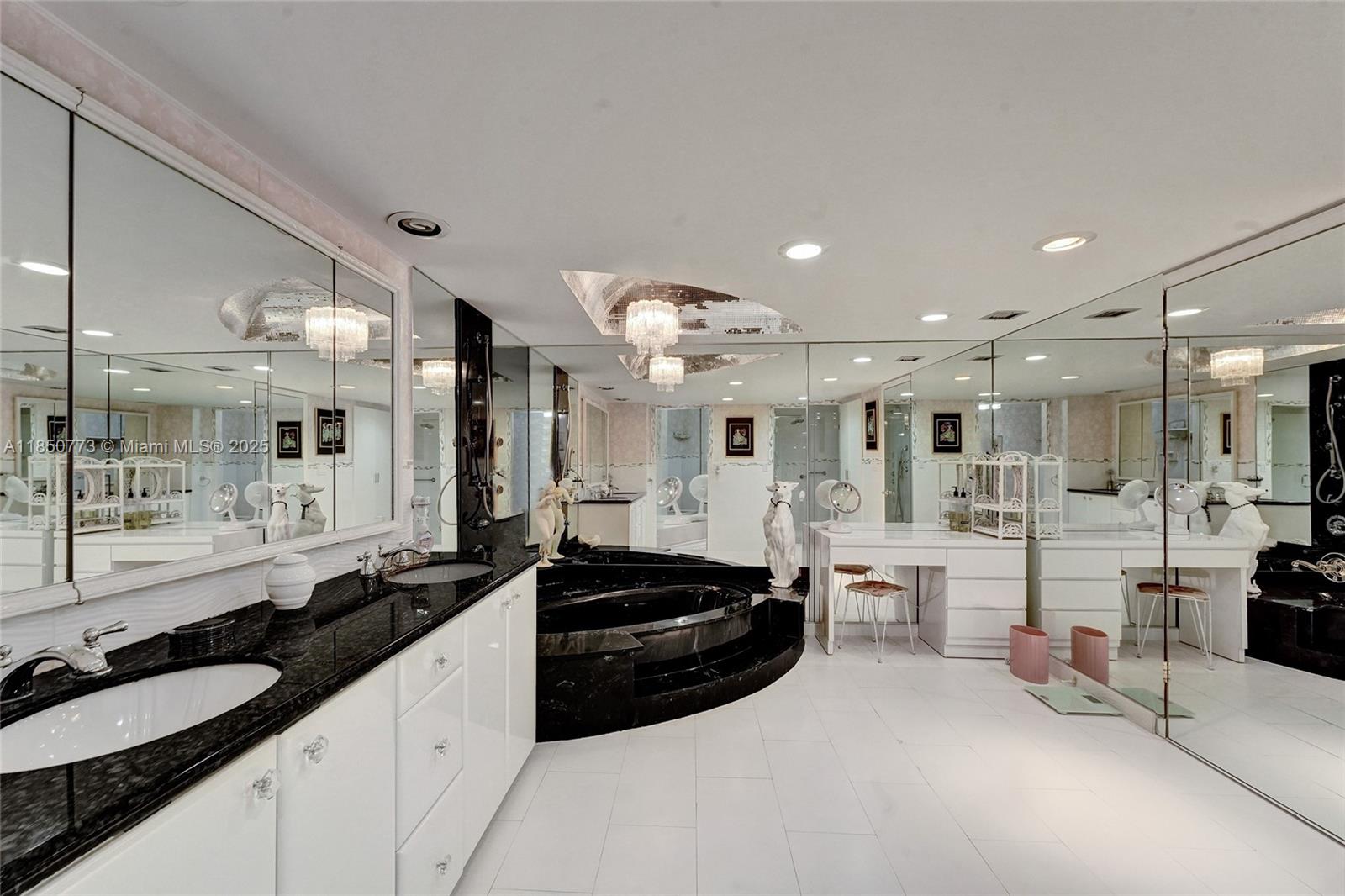 1920 S Ocean Dr # 16B