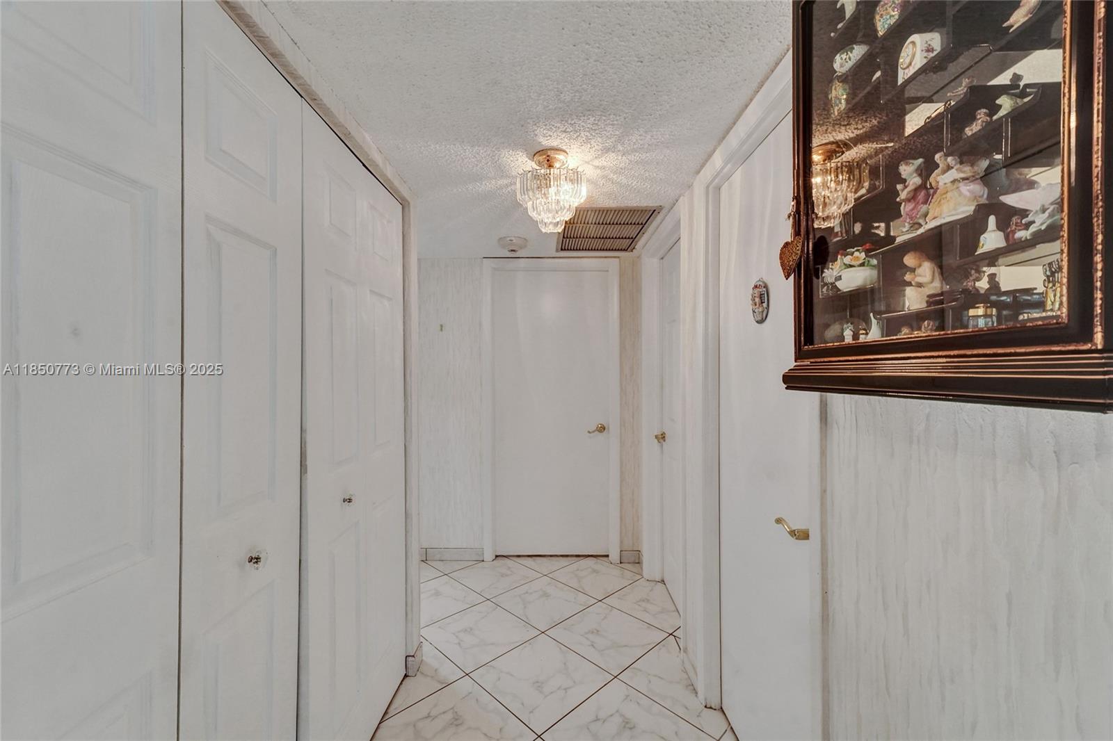 1920 S Ocean Dr # 16B