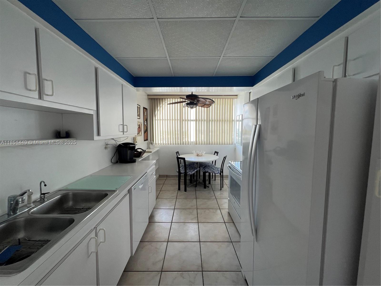 100 Golden Isles Dr # 1401
