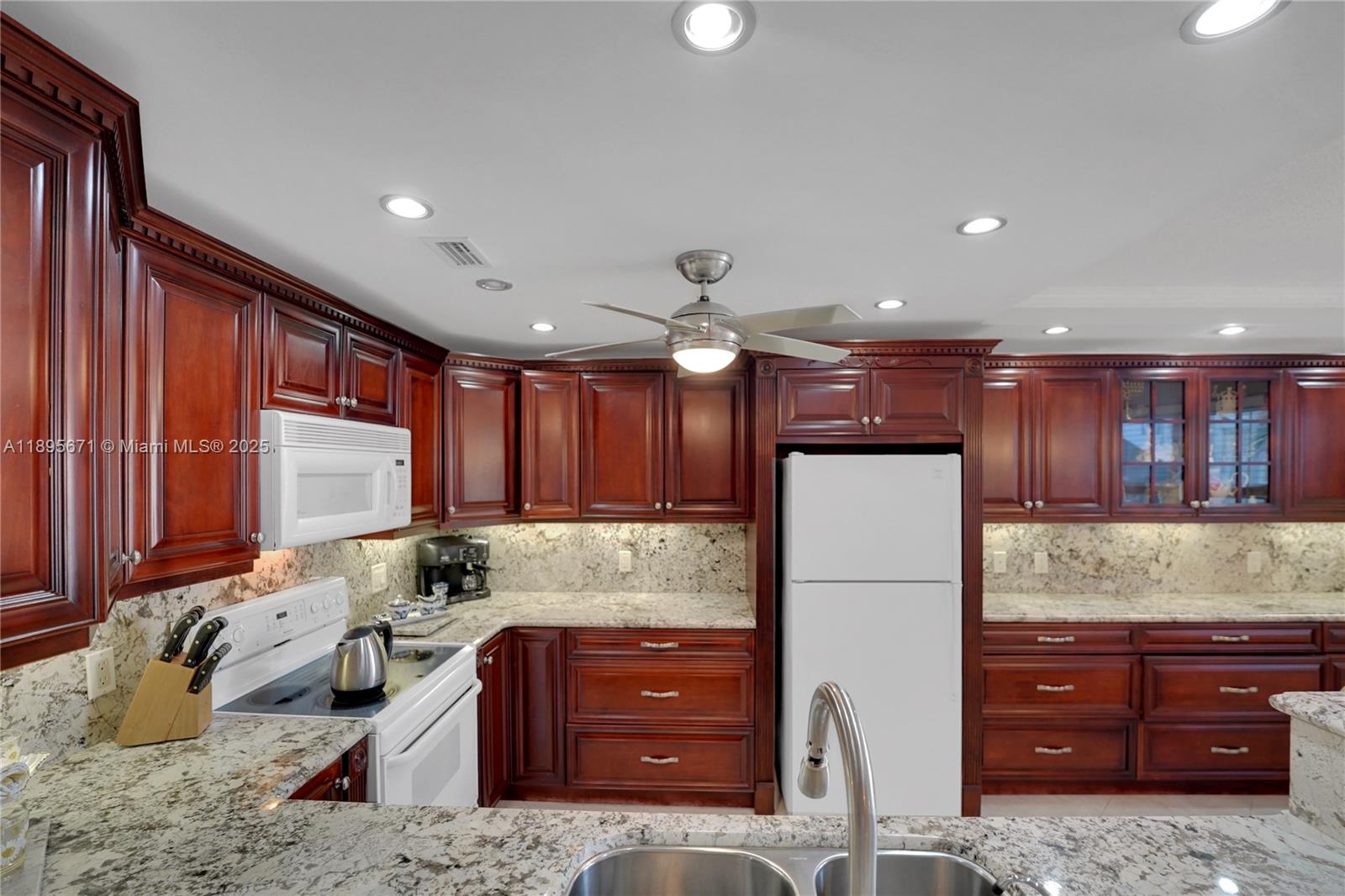 115 Grantham A # 115, Deerfield Beach Unit: 115