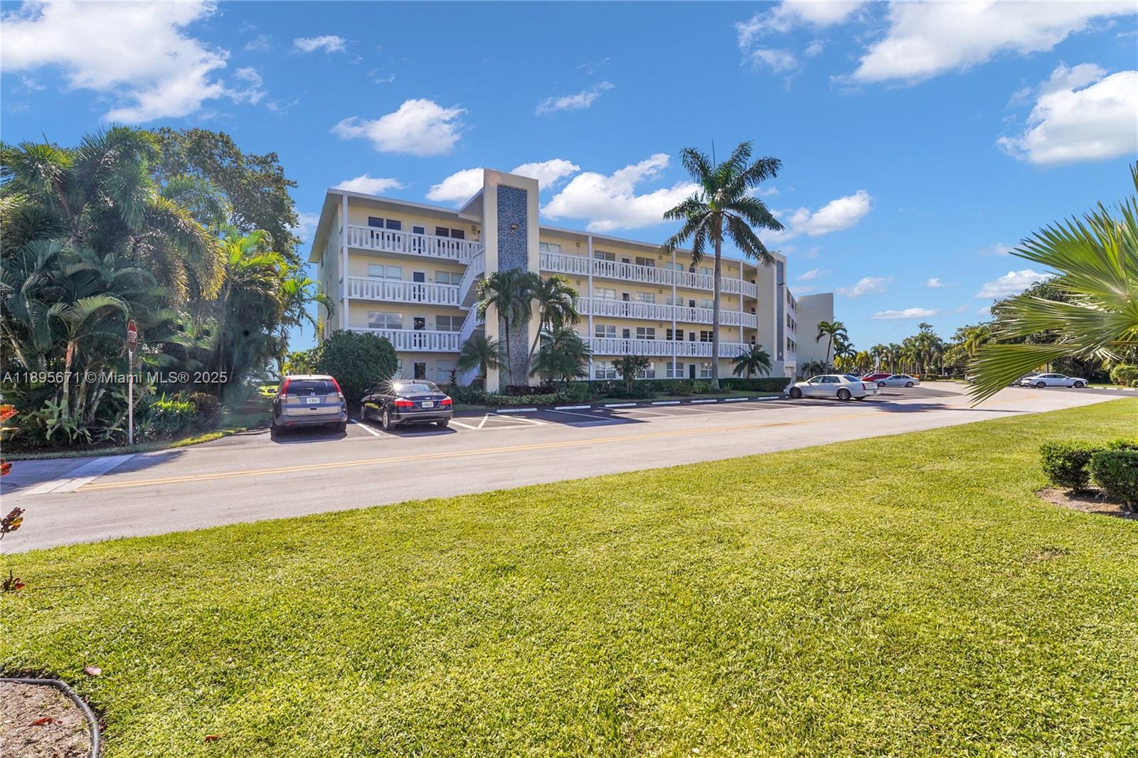 115 Grantham A # 115, Deerfield Beach Unit: 115
