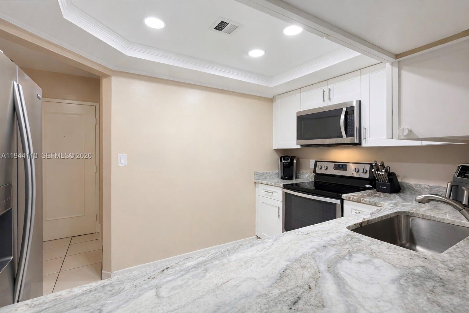 4013 N Ocean Dr # 108