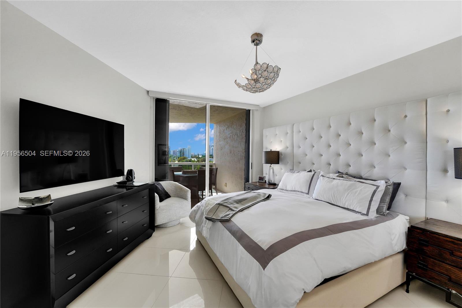 3100 N Ocean Blvd # 606