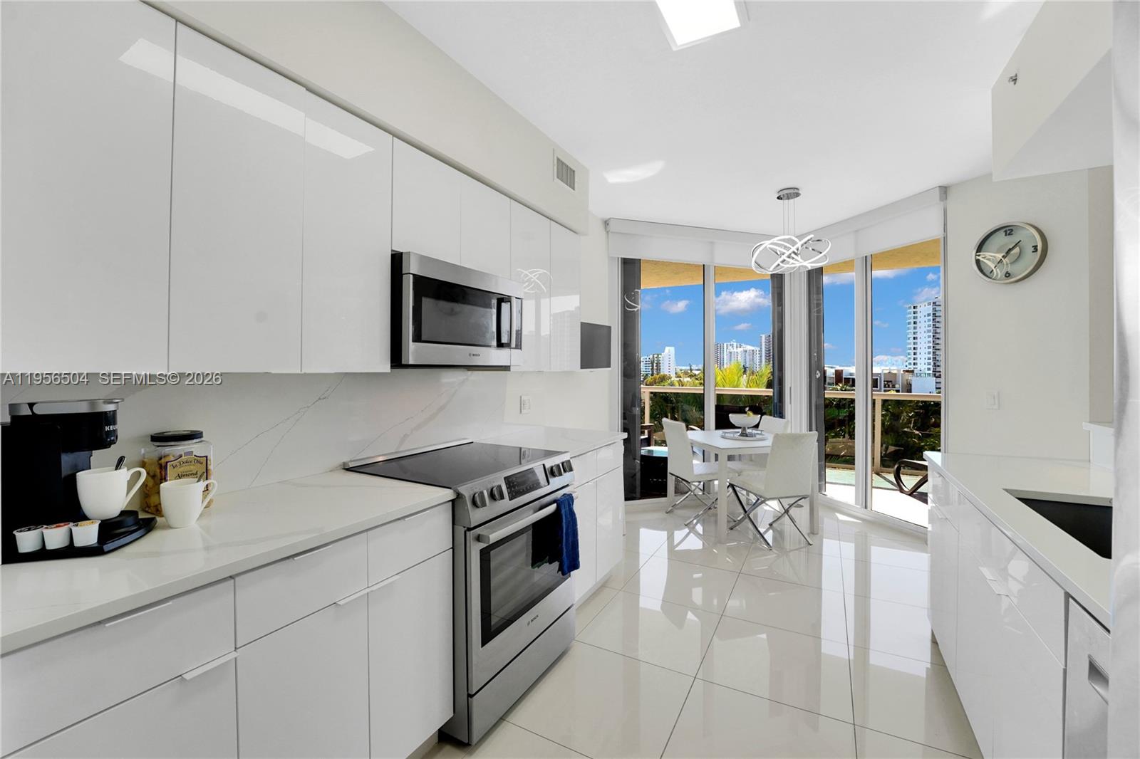 3100 N Ocean Blvd # 606