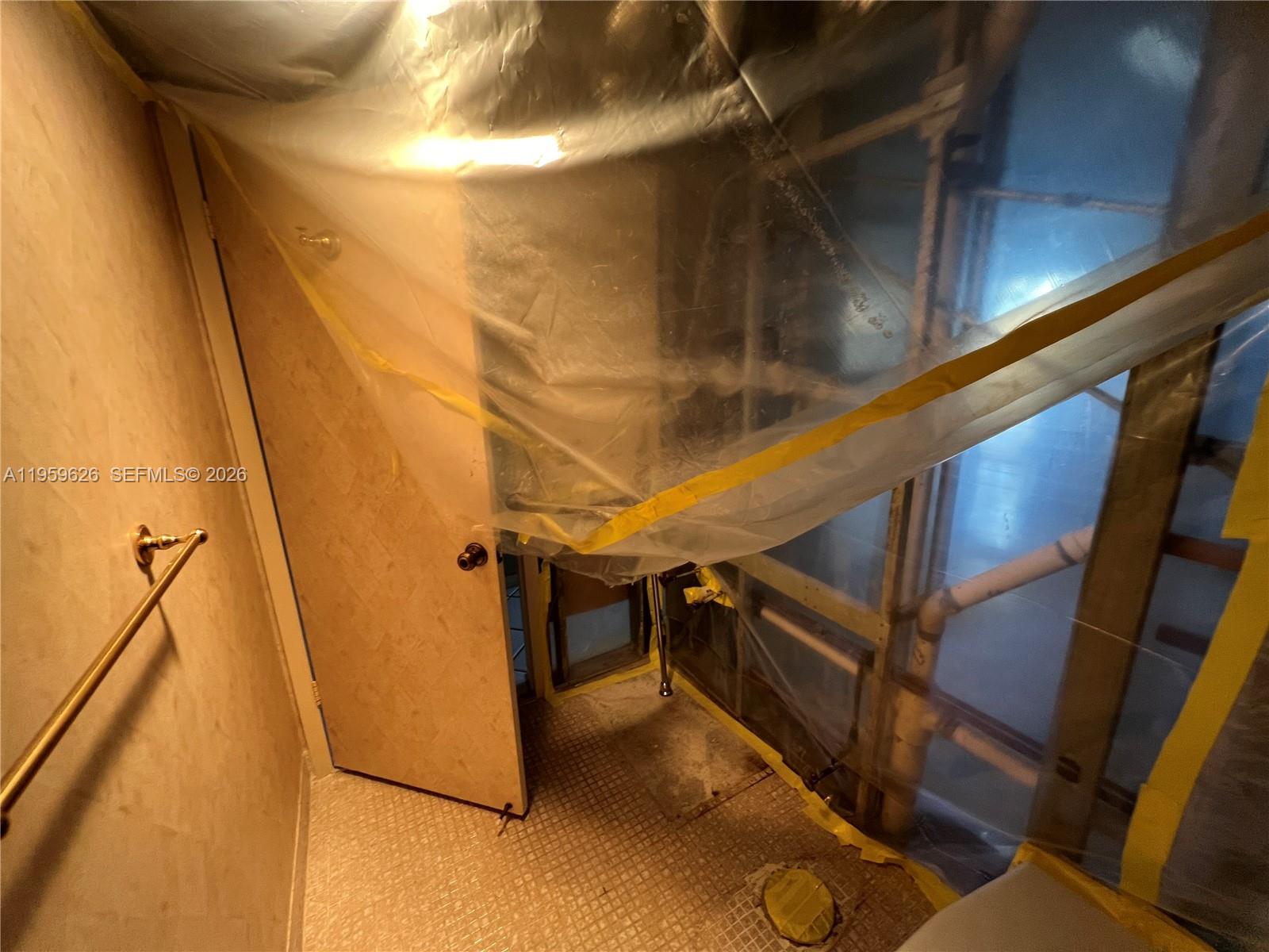 2083 Exeter E # 2083