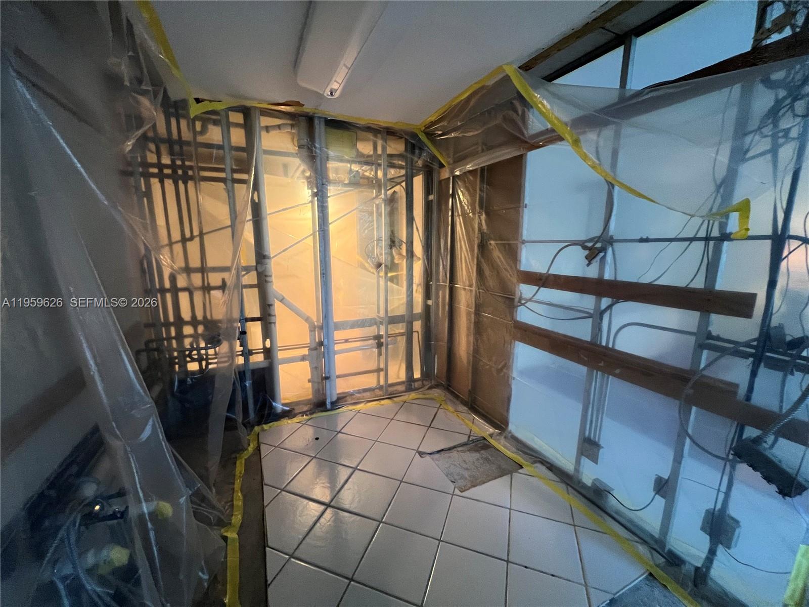 2083 Exeter E # 2083