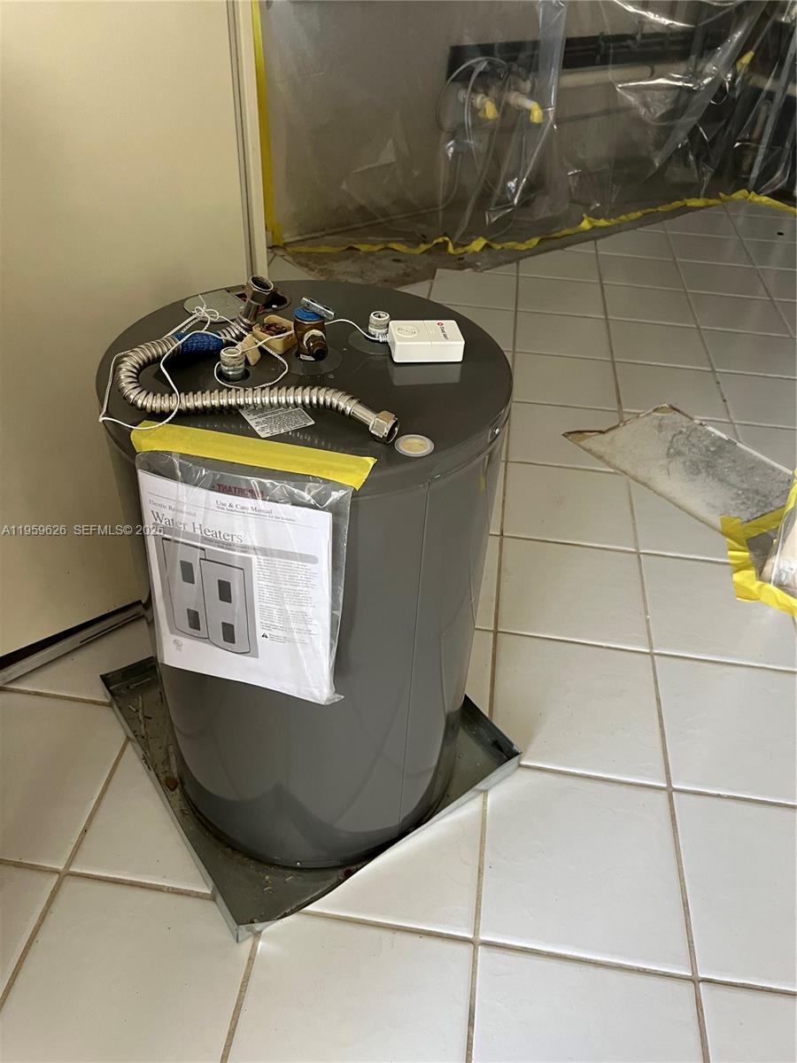 2083 Exeter E # 2083