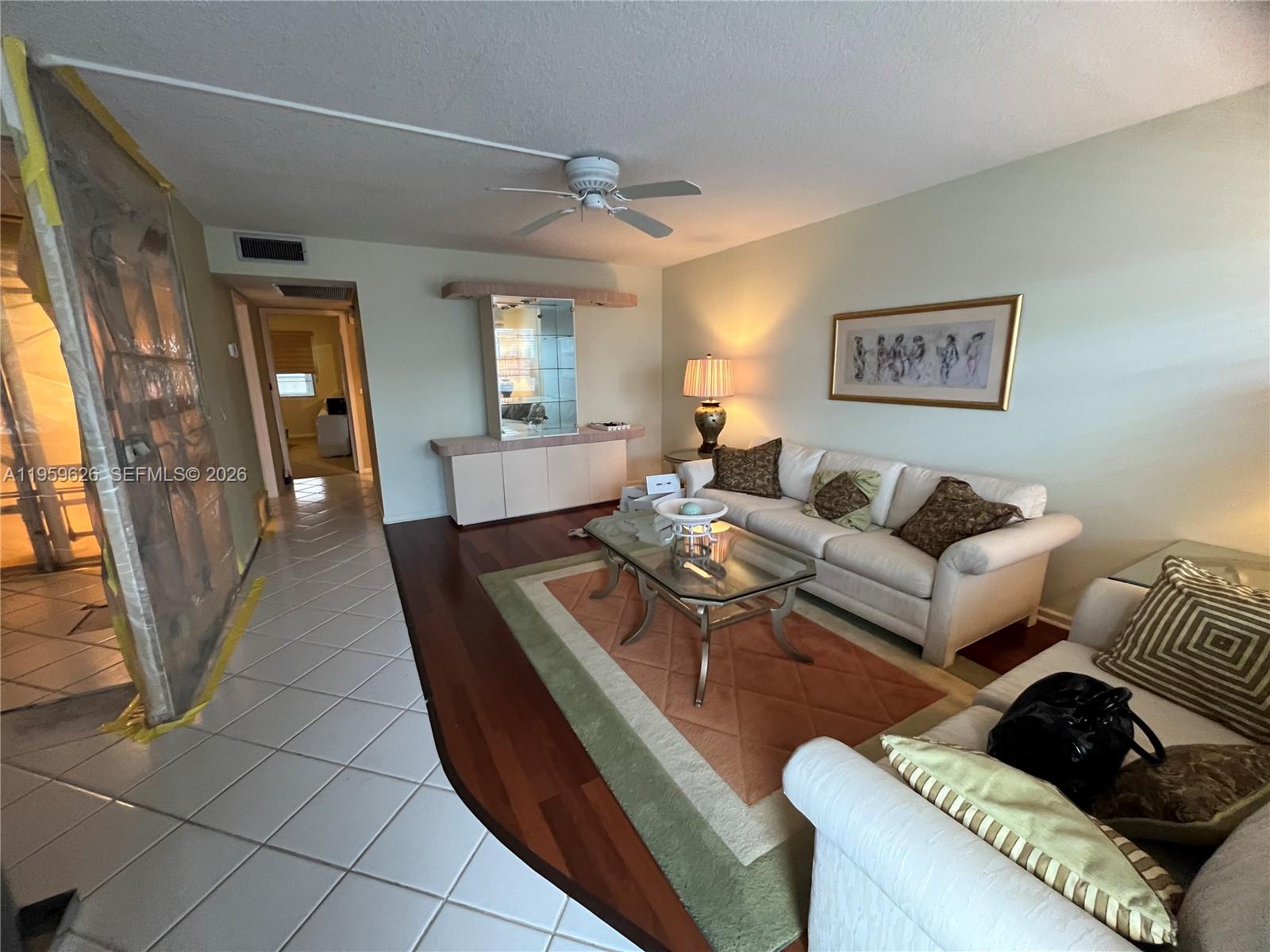 2083 Exeter E # 2083