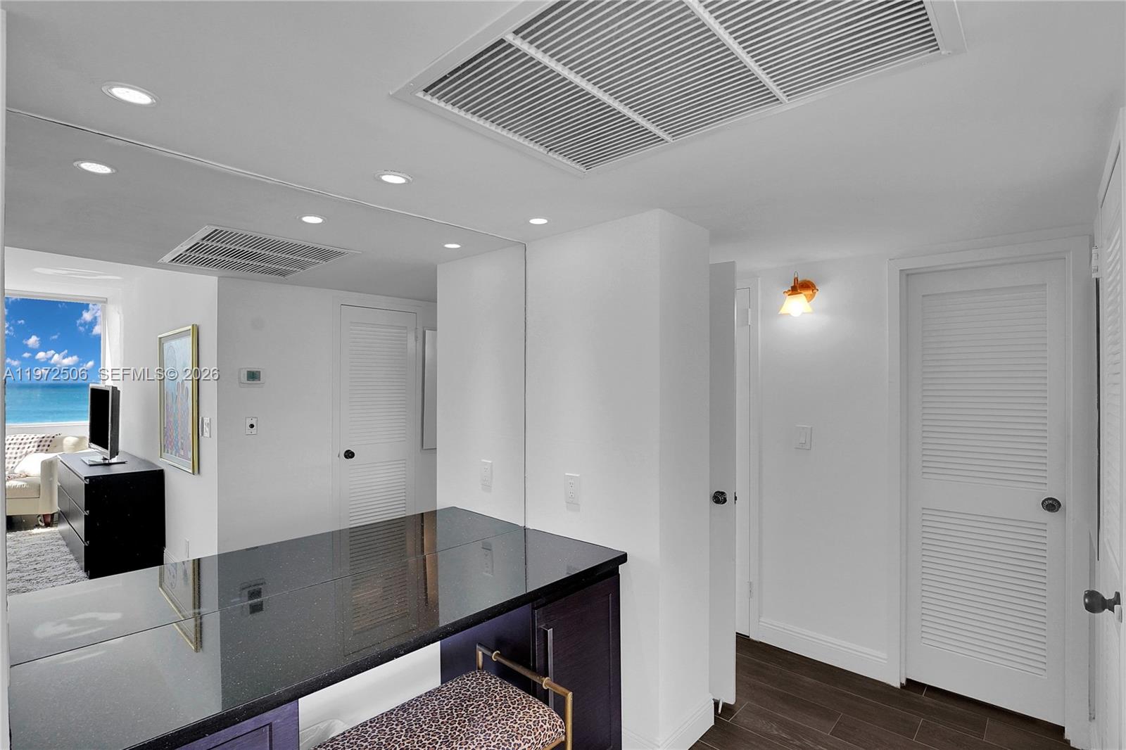 3140 S Ocean Dr # 604