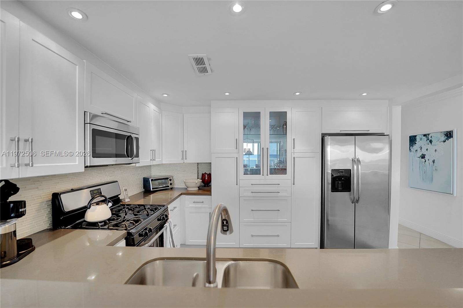 3140 S Ocean Dr # 604