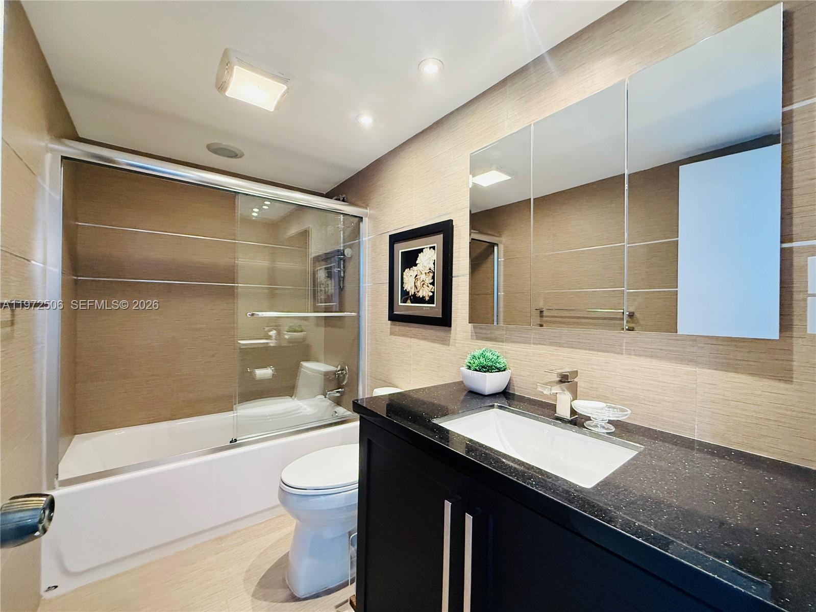 3140 S Ocean Dr # 604