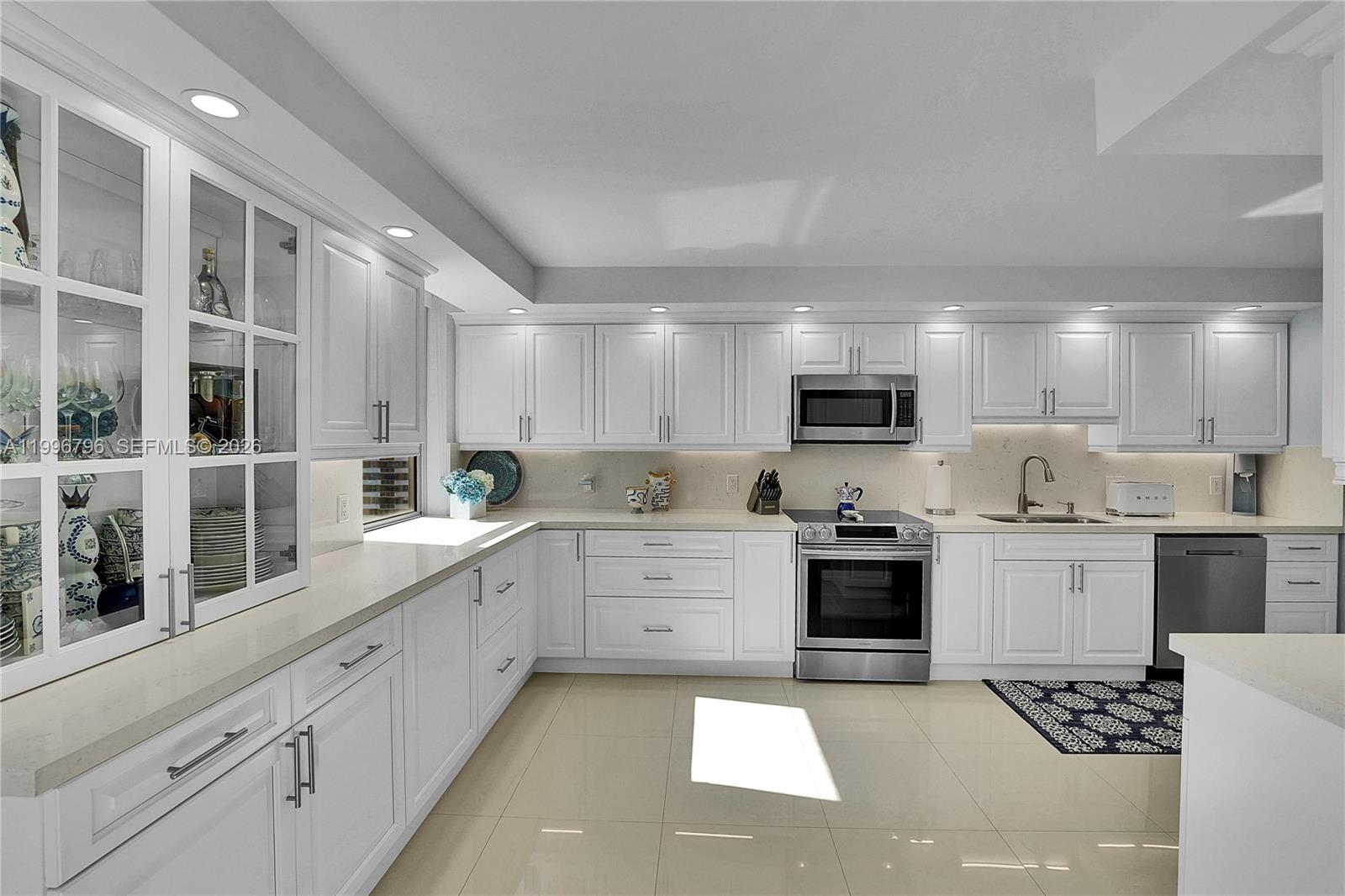 1920 S Ocean Dr # 11C