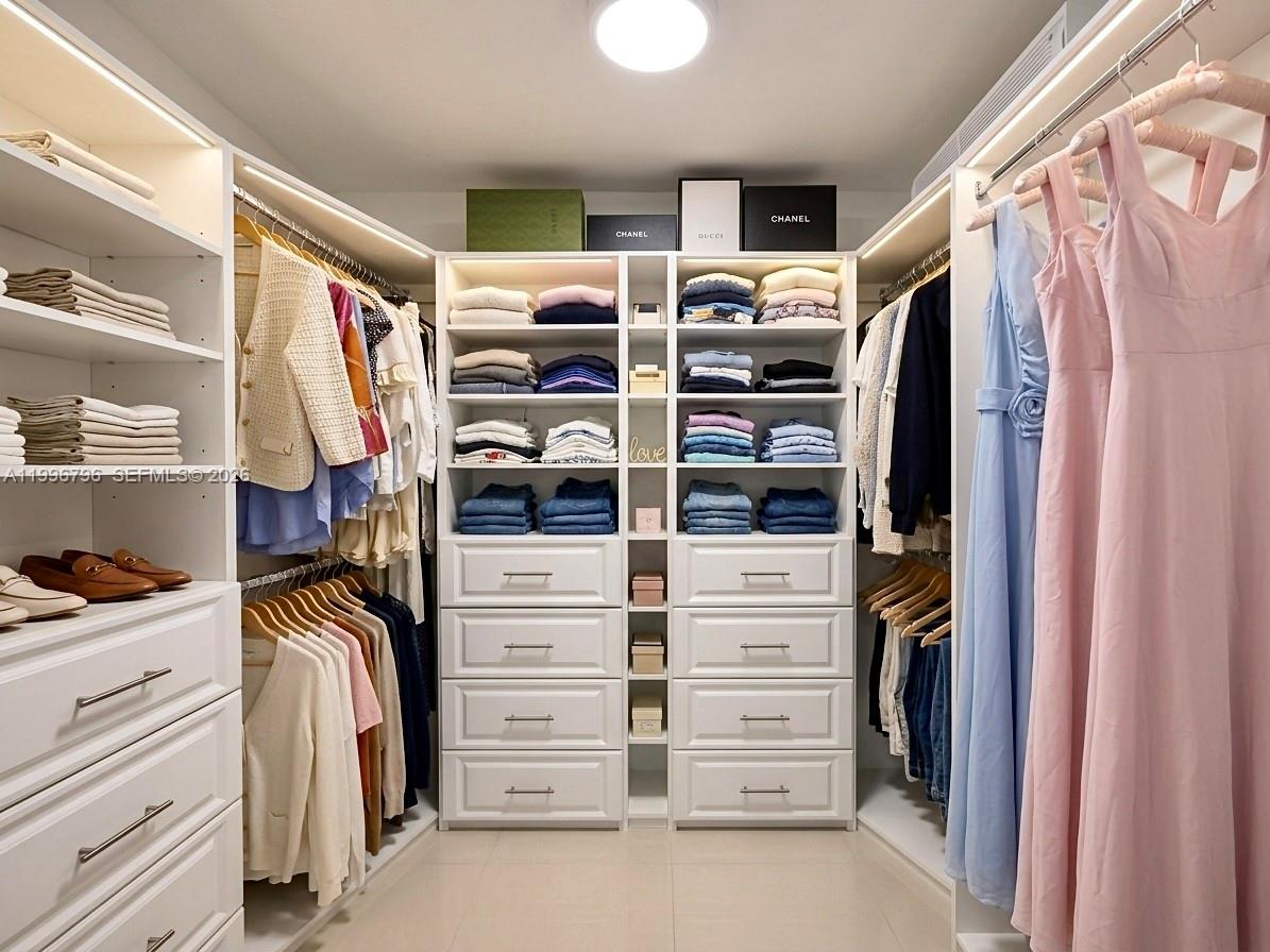 1920 S Ocean Dr # 11C