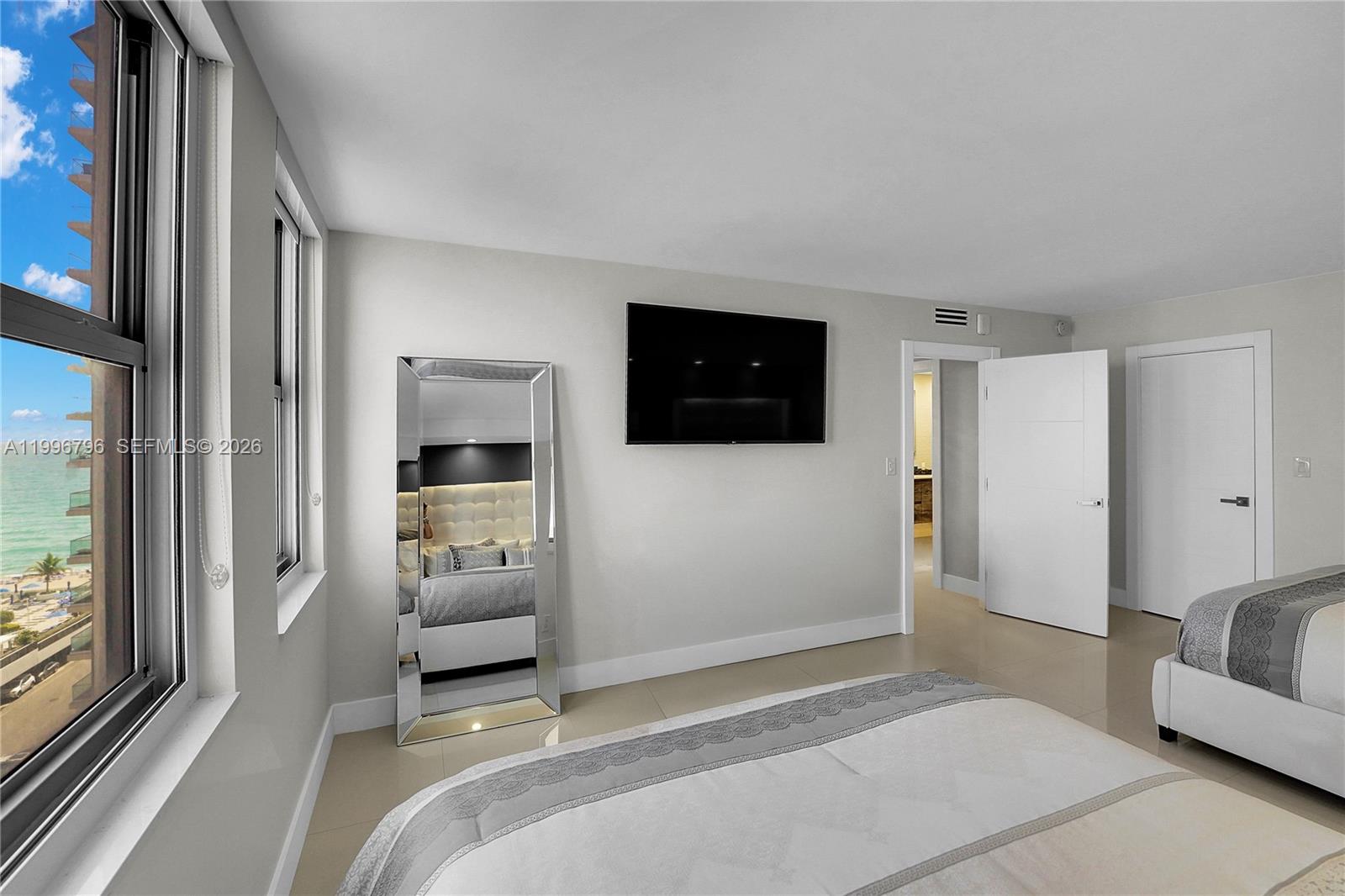 1920 S Ocean Dr # 11C