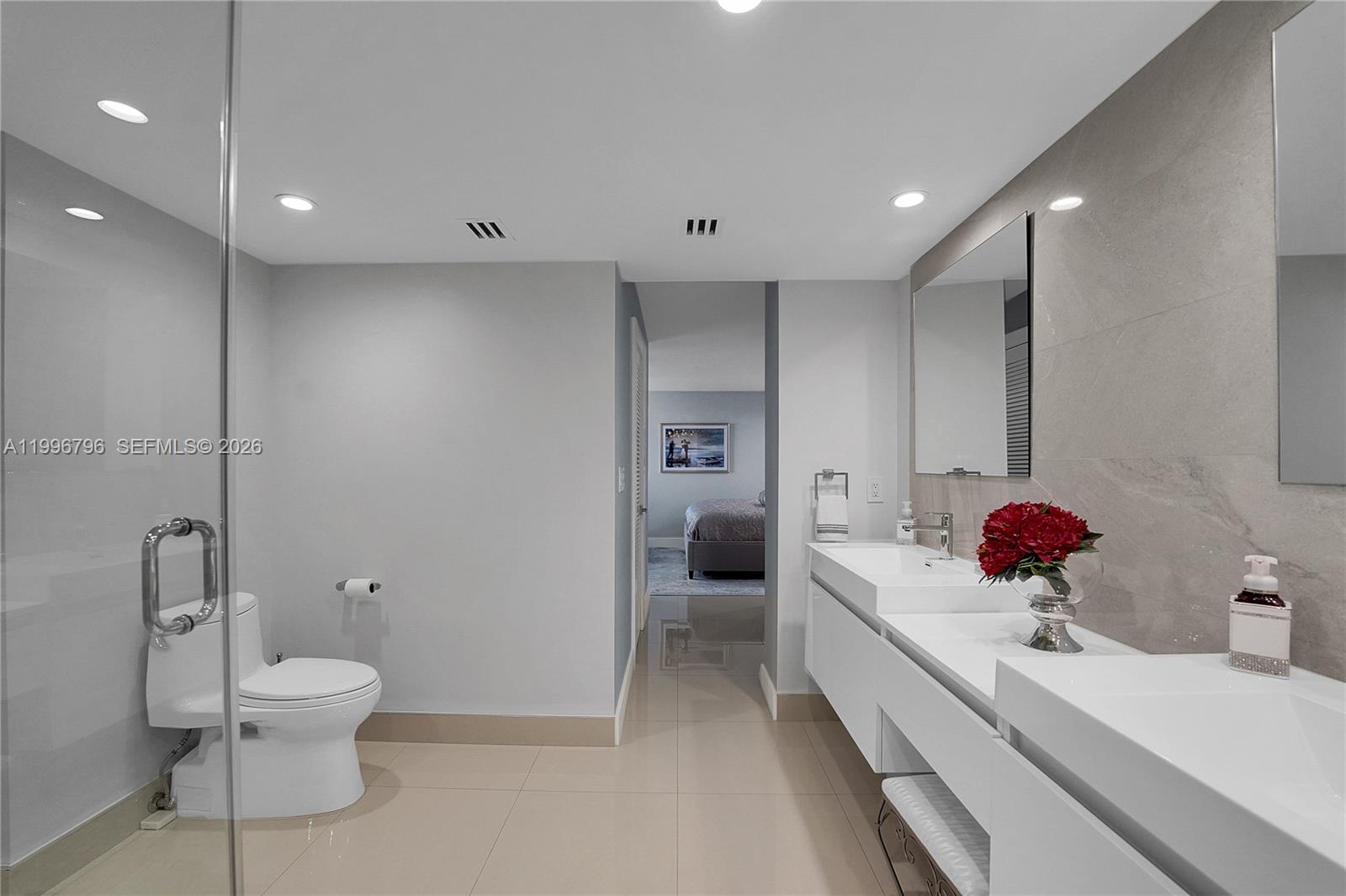 1920 S Ocean Dr # 11C