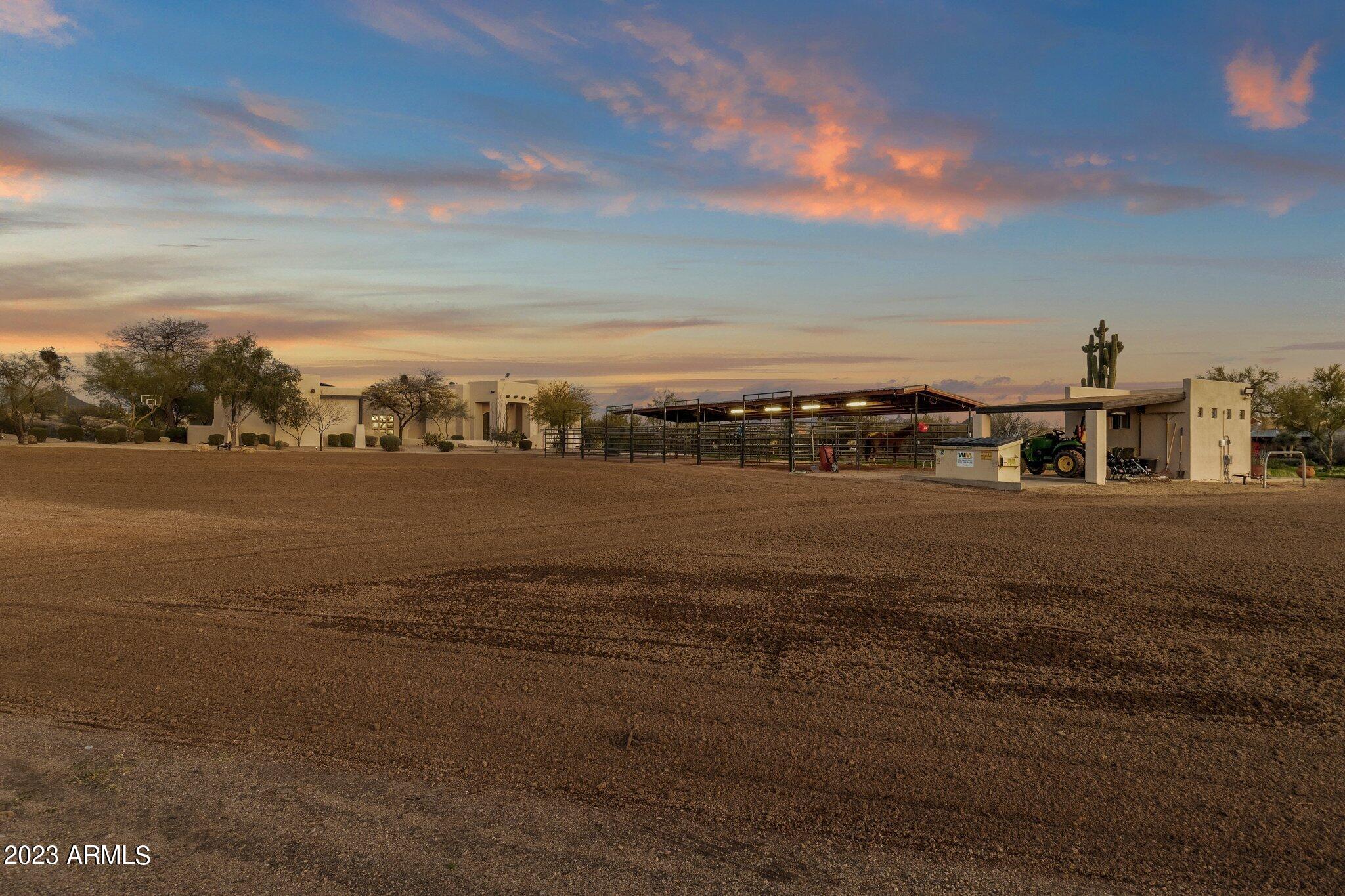 32025 N BLACK CROSS Road
