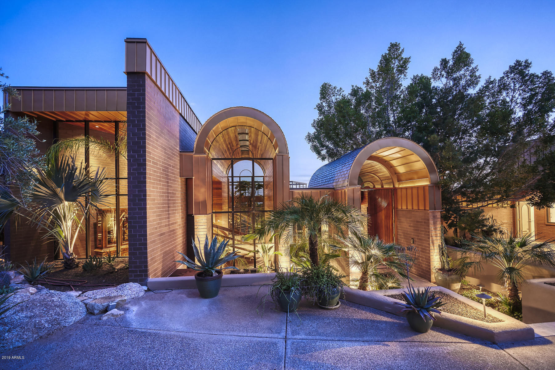 35227 N RIDGEWAY Drive