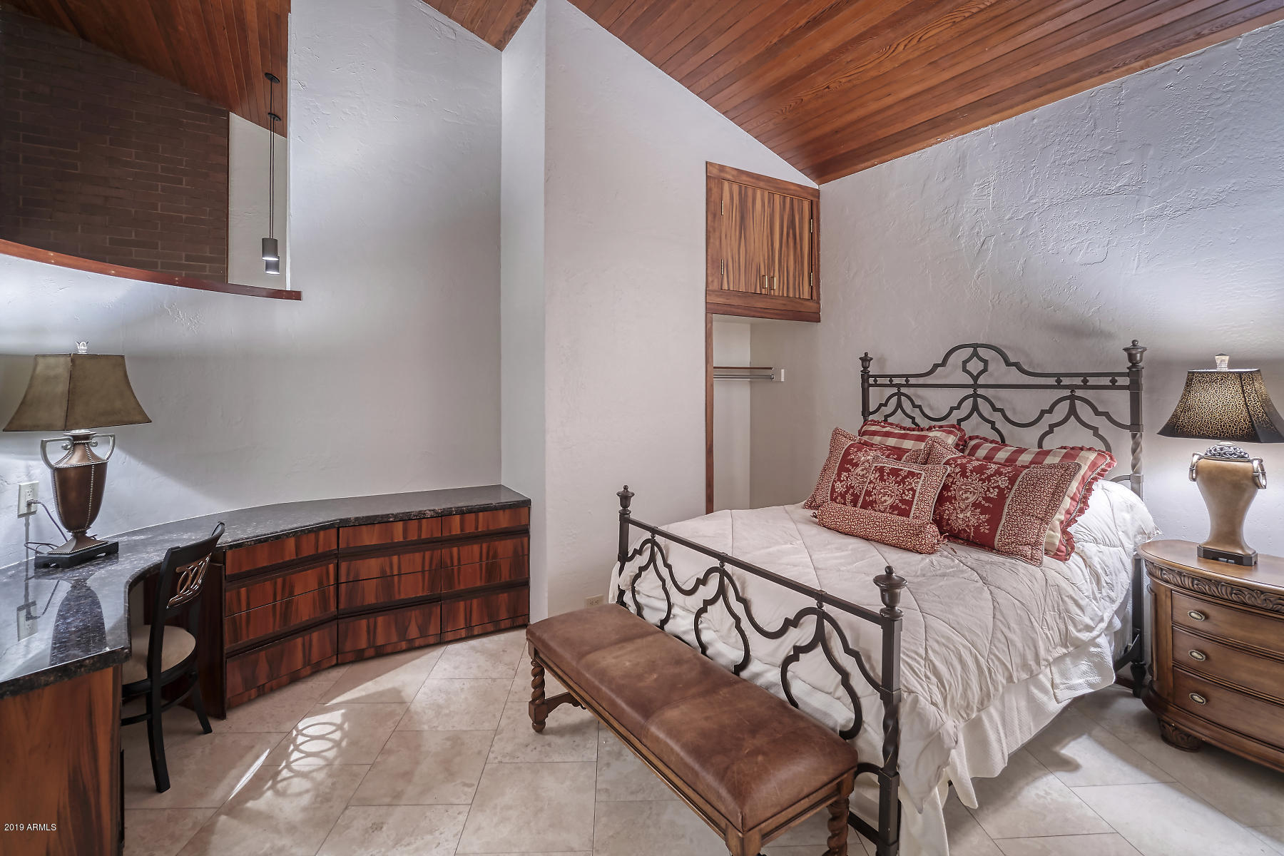 35227 N RIDGEWAY Drive