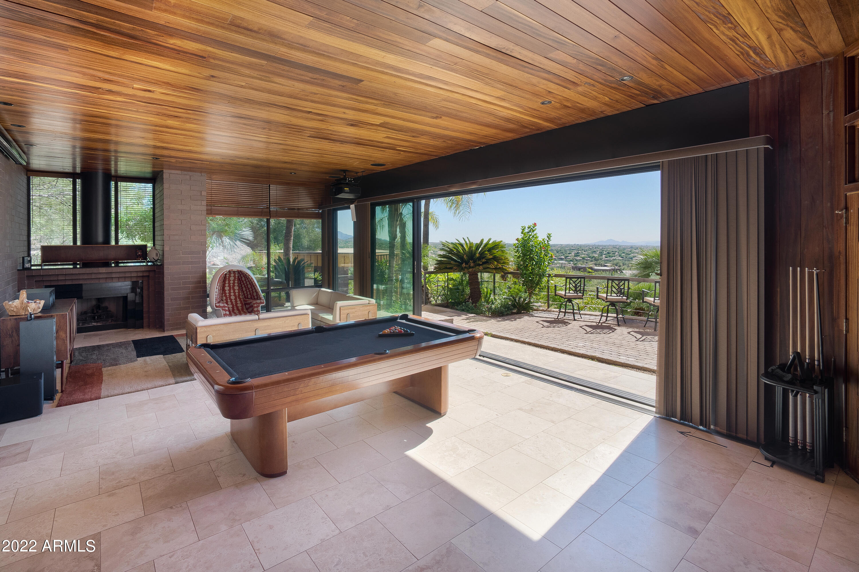 35227 N RIDGEWAY Drive