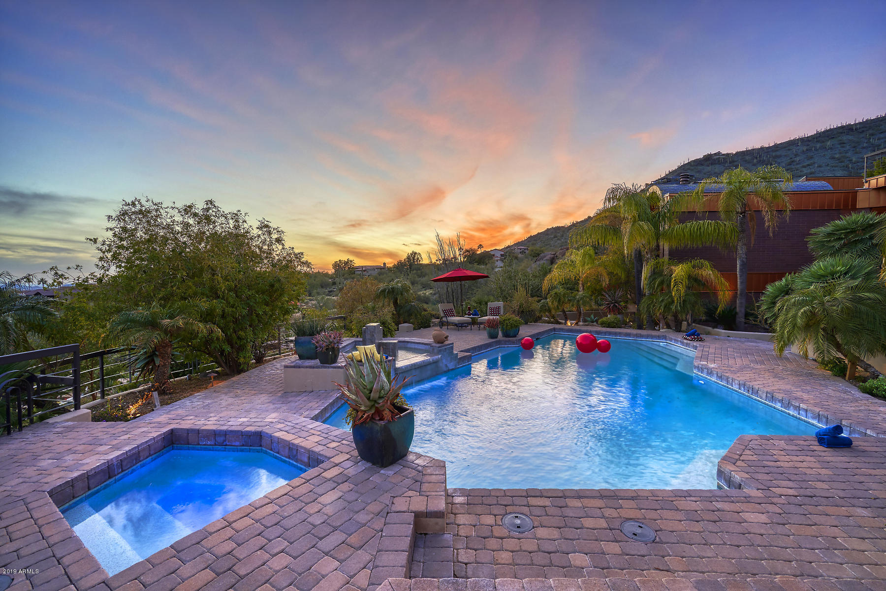 35227 N RIDGEWAY Drive