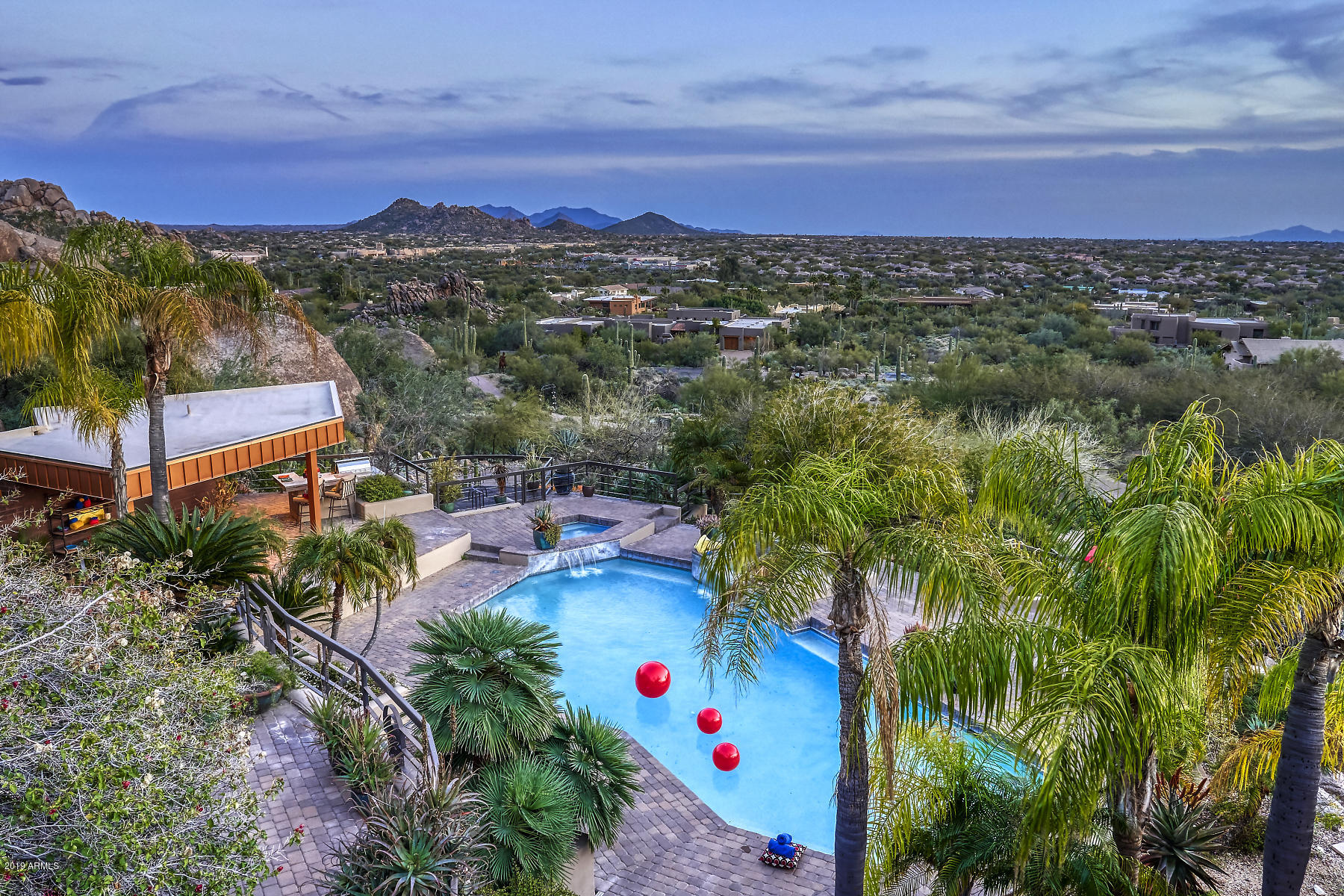 35227 N RIDGEWAY Drive