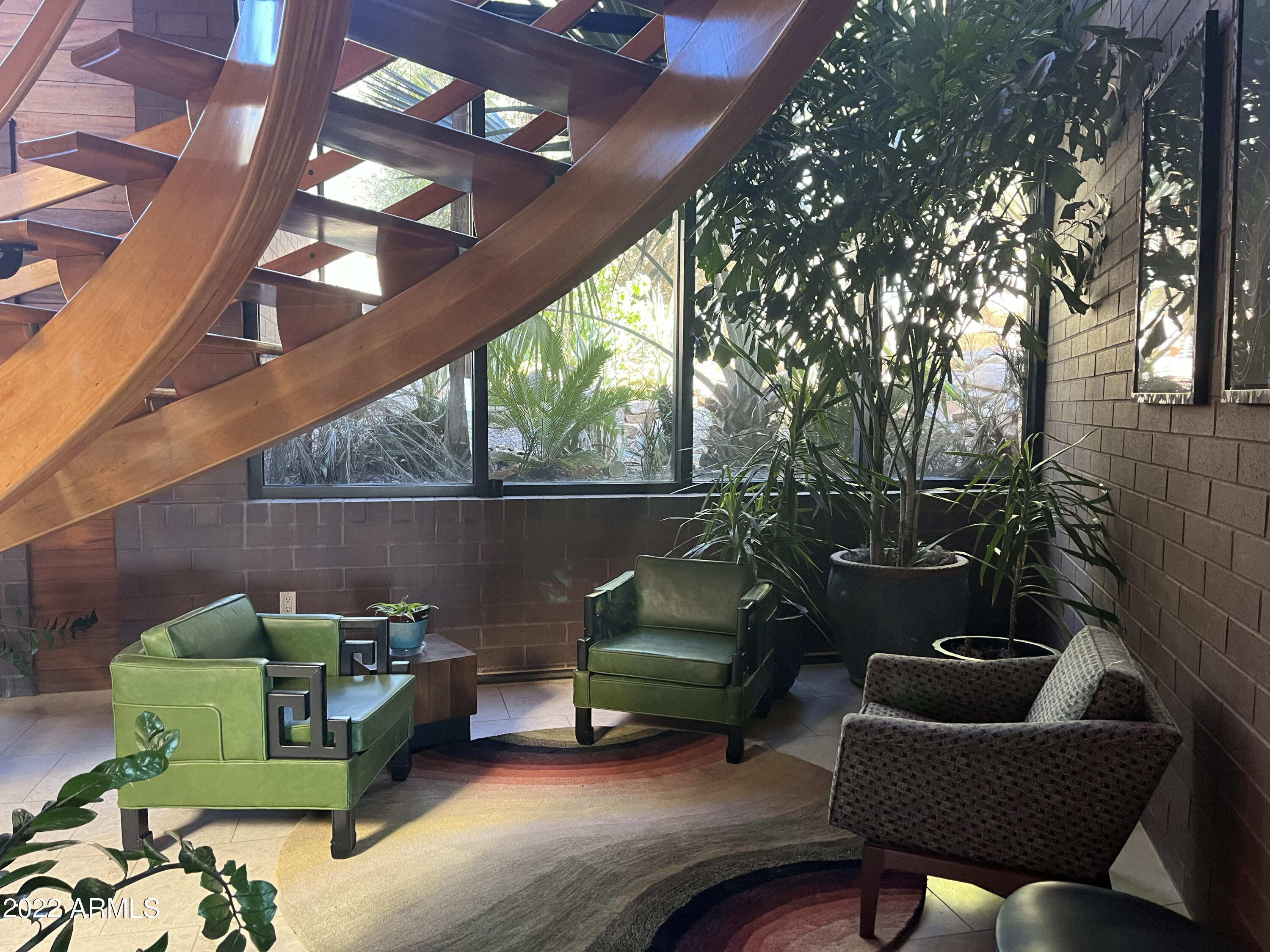 35227 N RIDGEWAY Drive