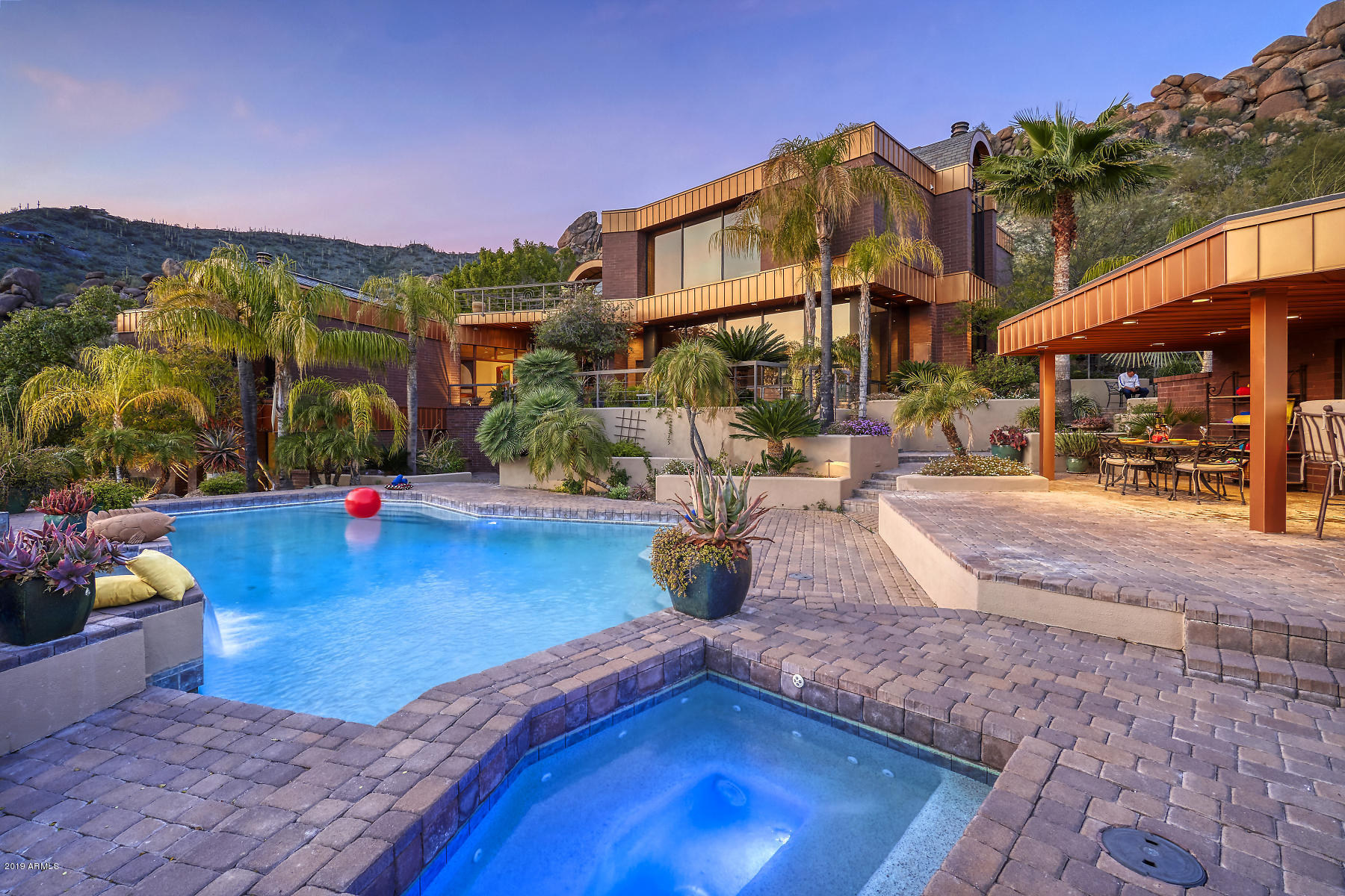 35227 N RIDGEWAY Drive