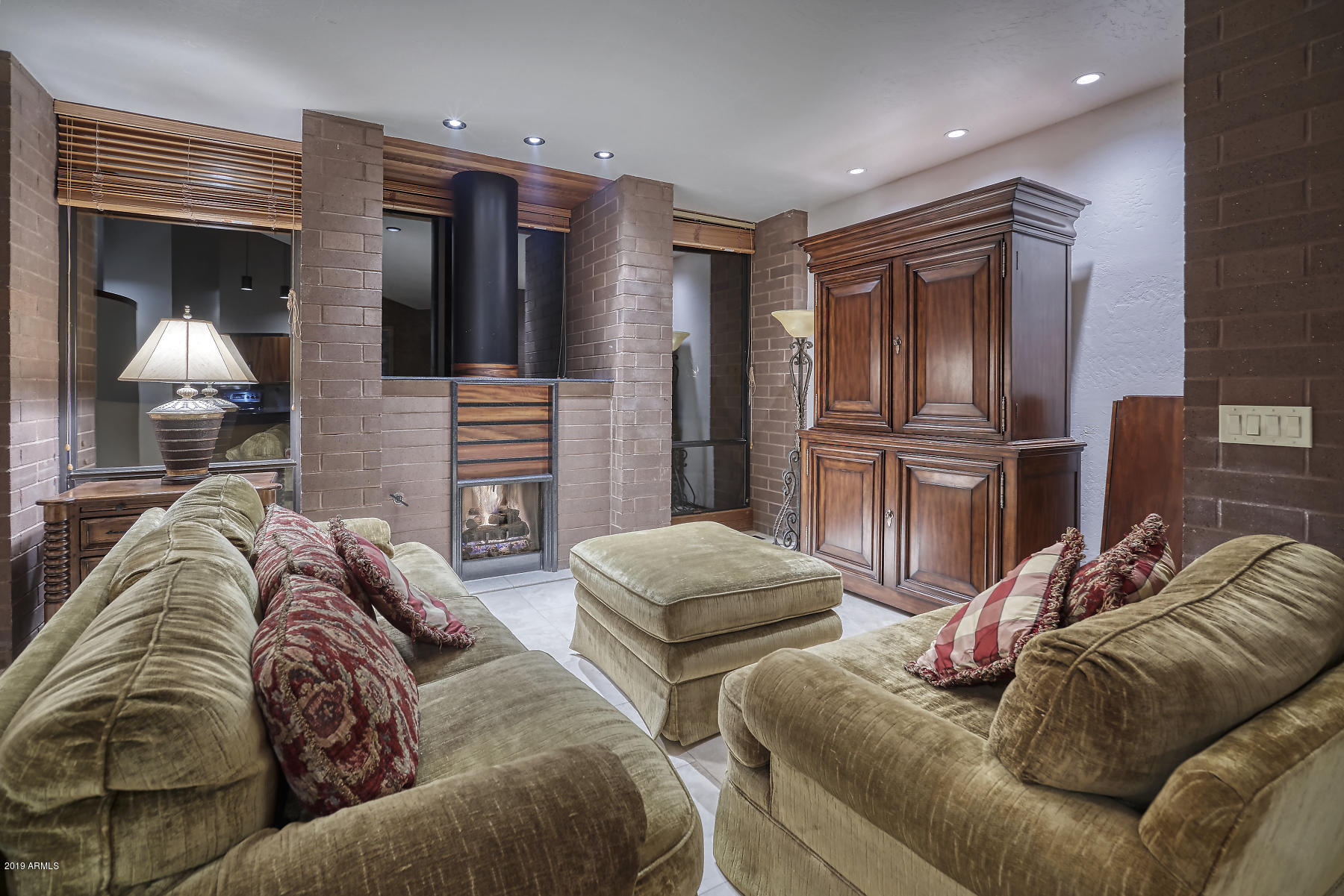 35227 N RIDGEWAY Drive