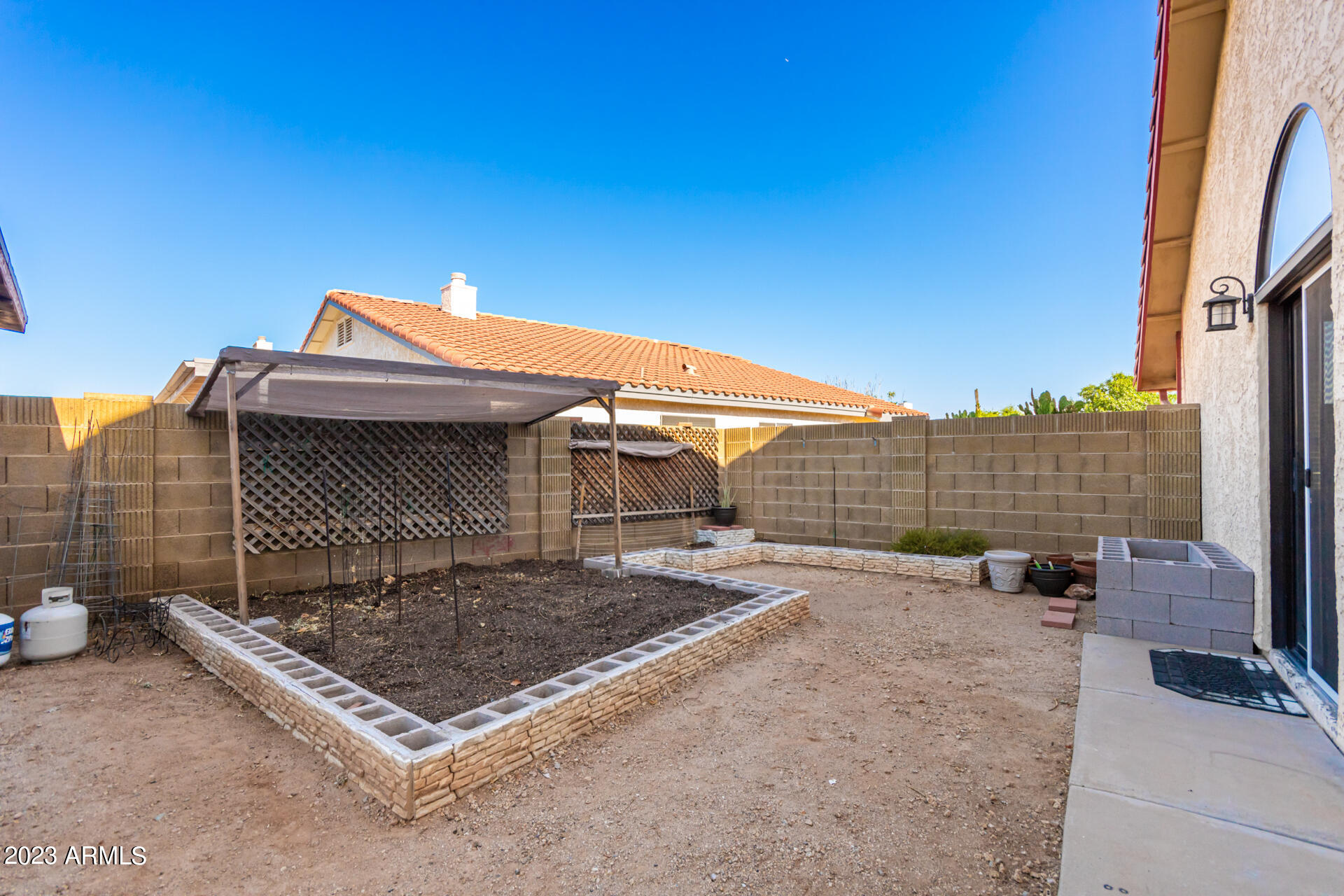 7726 W SIERRA Street