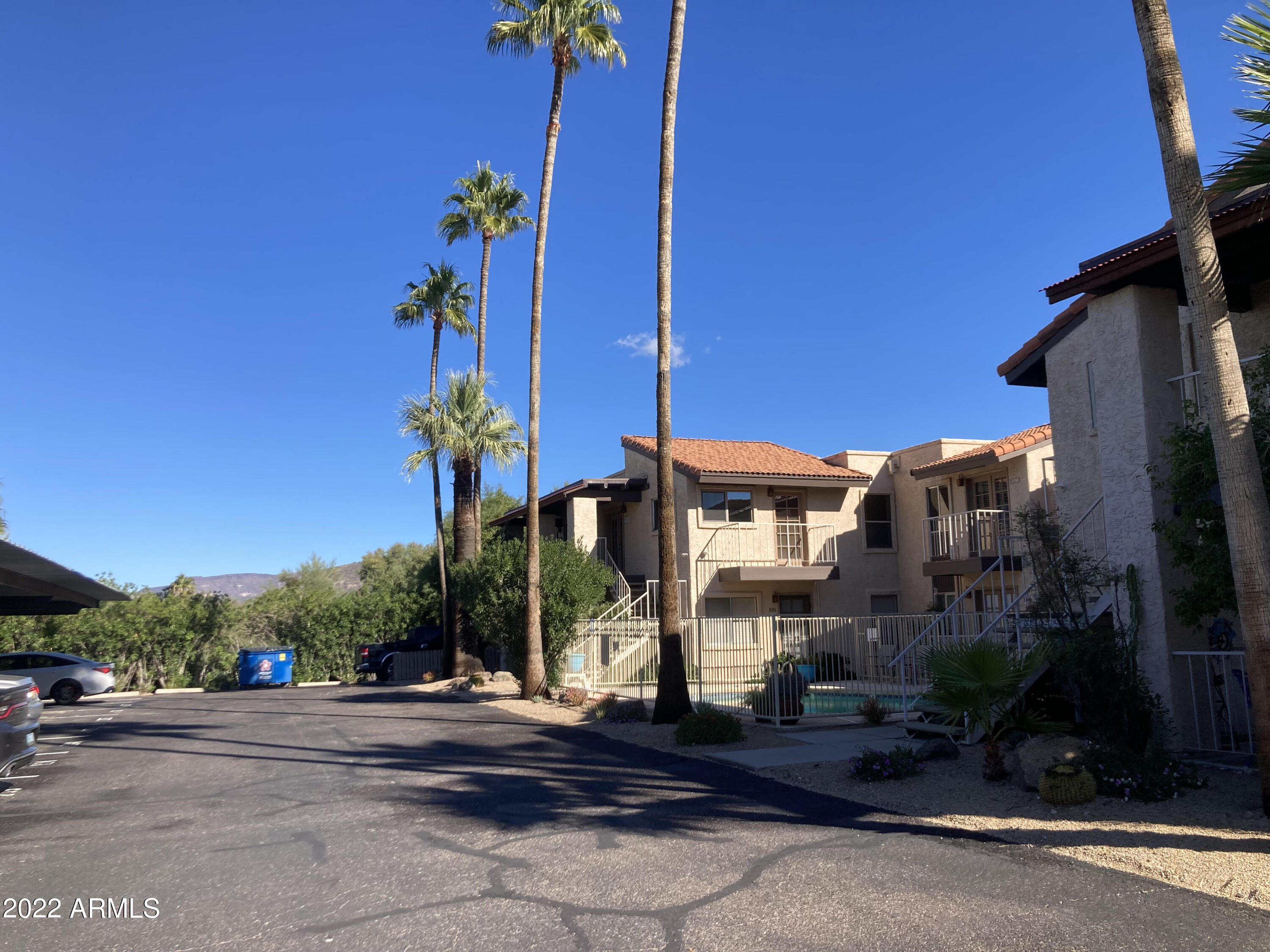 7502 E CAREFREE Drive Unit: 204