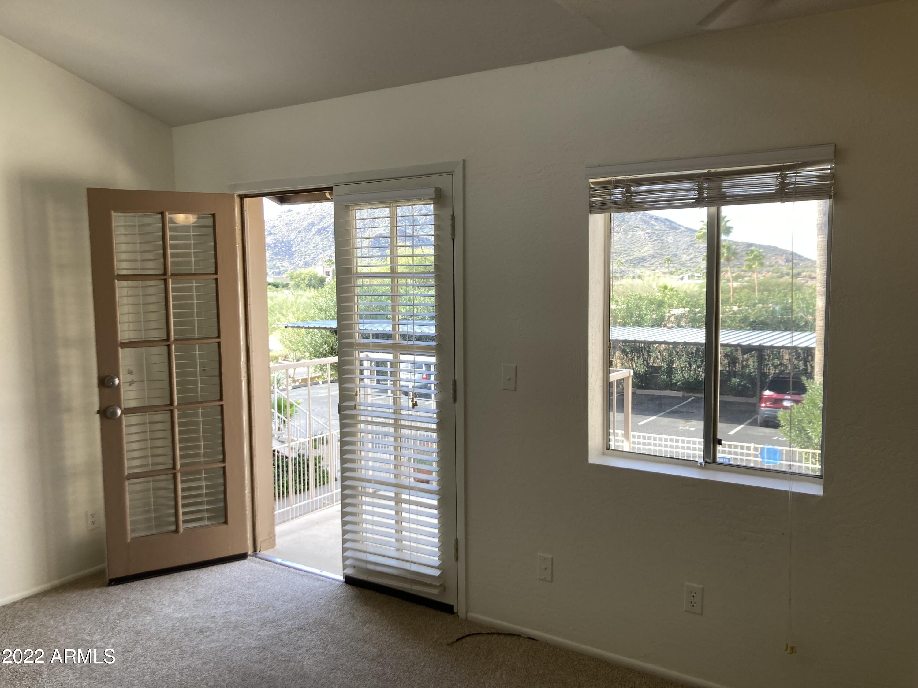 7502 E CAREFREE Drive Unit: 204